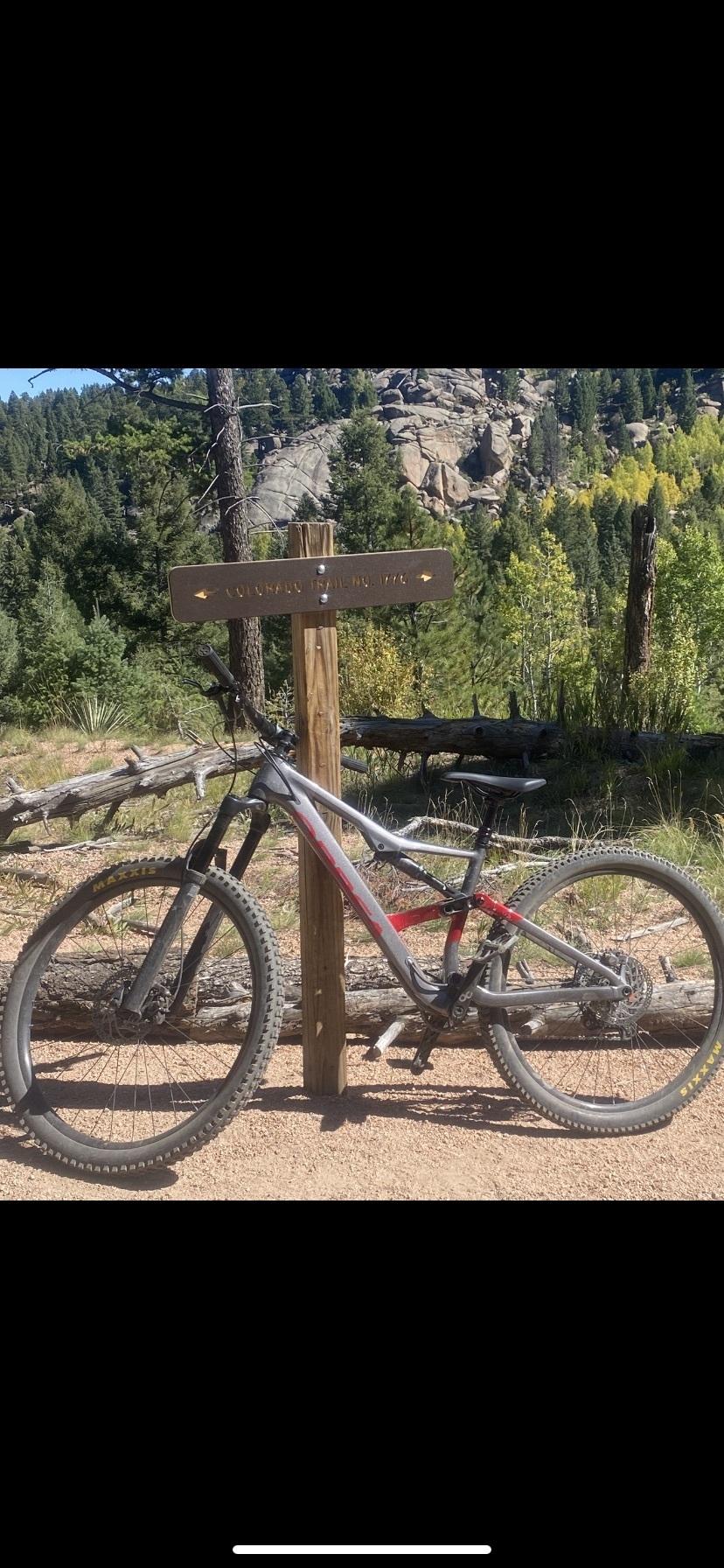 2023 Orbea Occam Anthracite H30 Silver, gray or bare metal