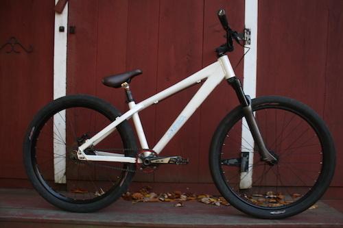 2010 soul cycles hero dj  White