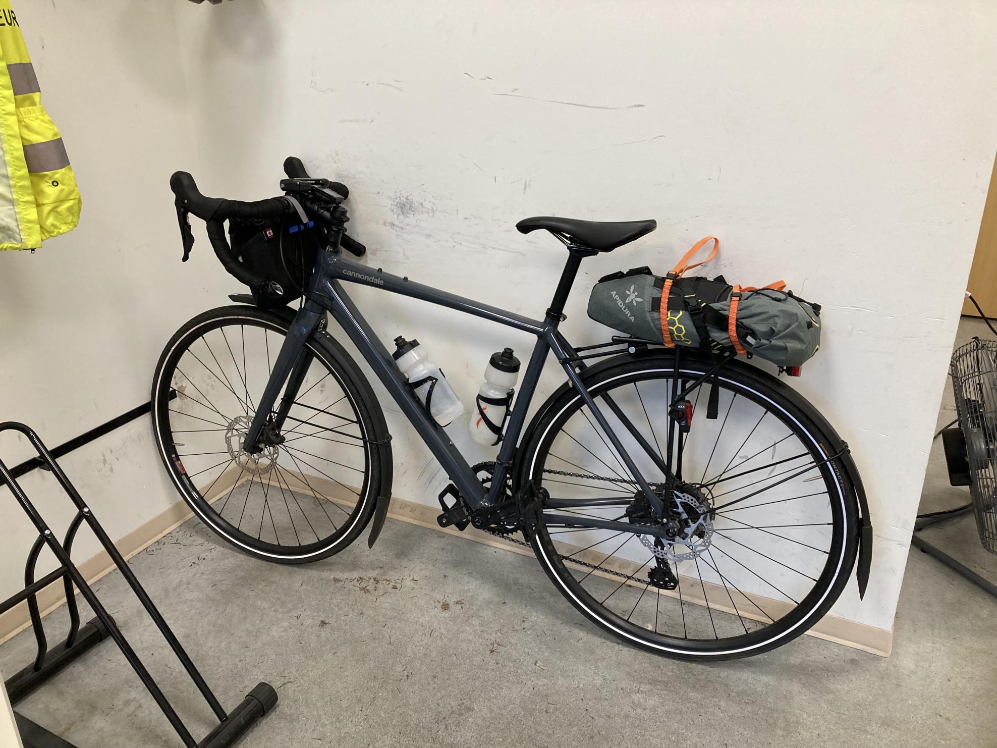 2021 Cannondale v1 Topstone 1 GRX MED Silver, gray or bare metal