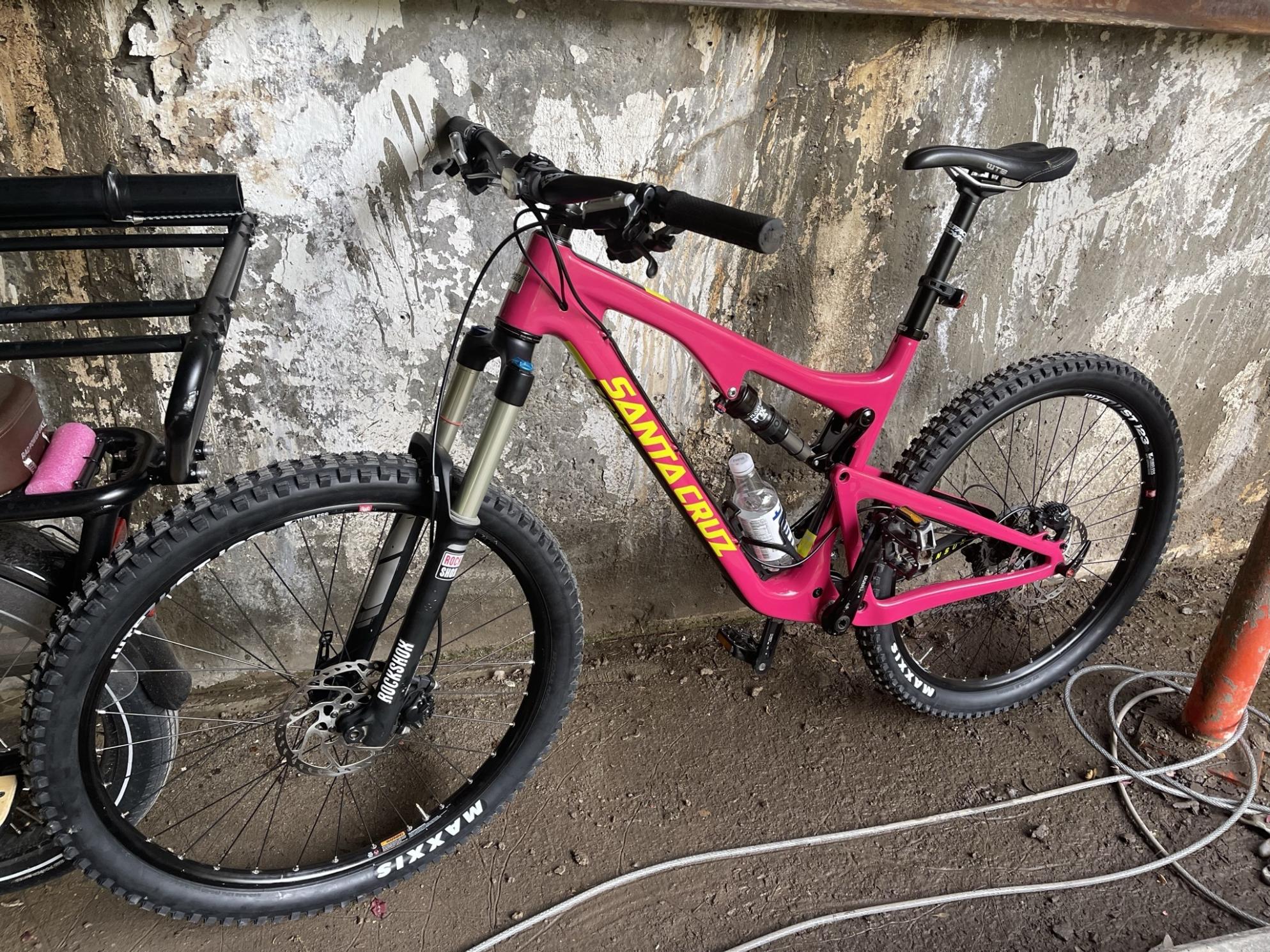 2016 Santa Cruz Branson C Pink