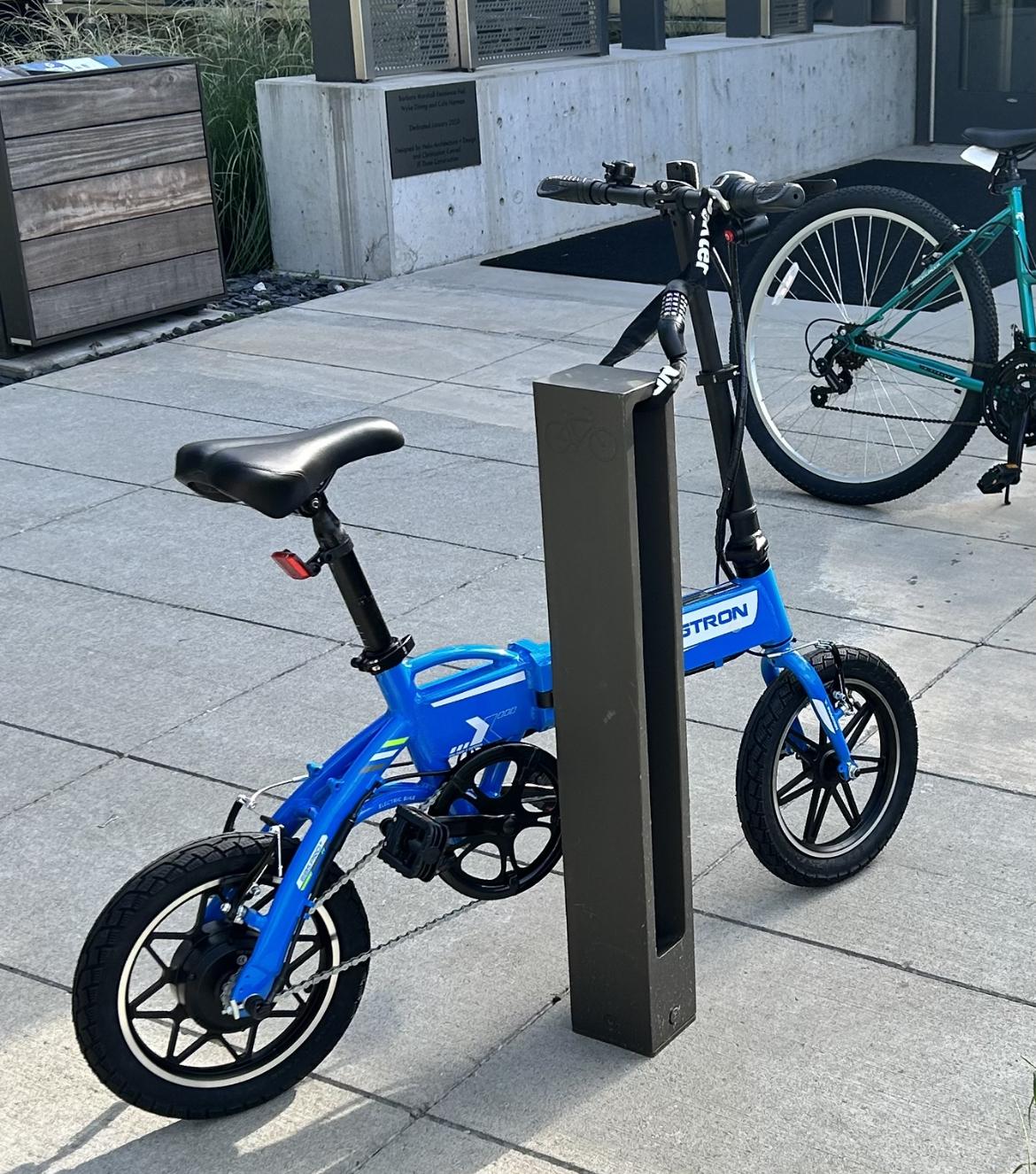 2019 SWAGTRON EB5 Blue