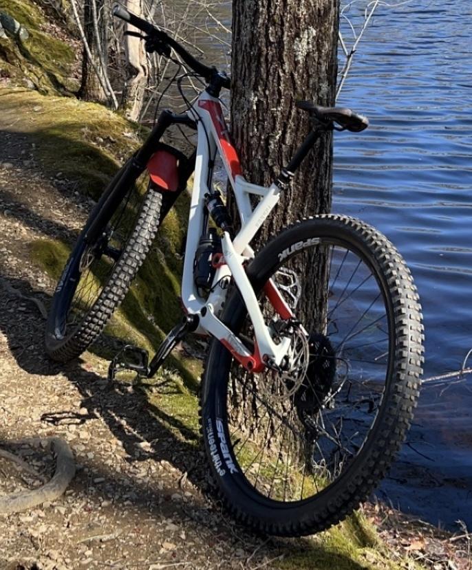 2018 YT White and Red
