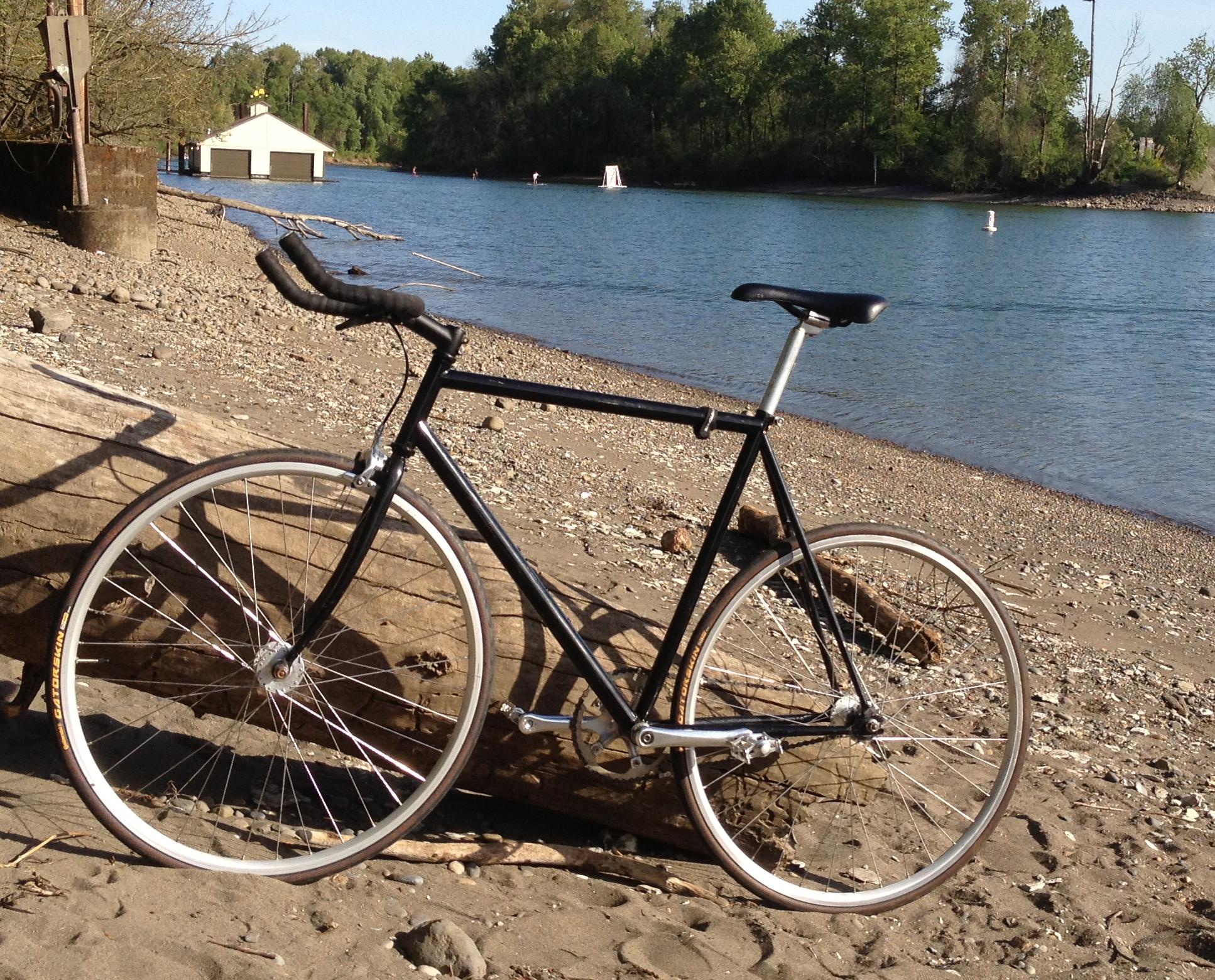 Pake Rum Runner Track frameset (?) Black