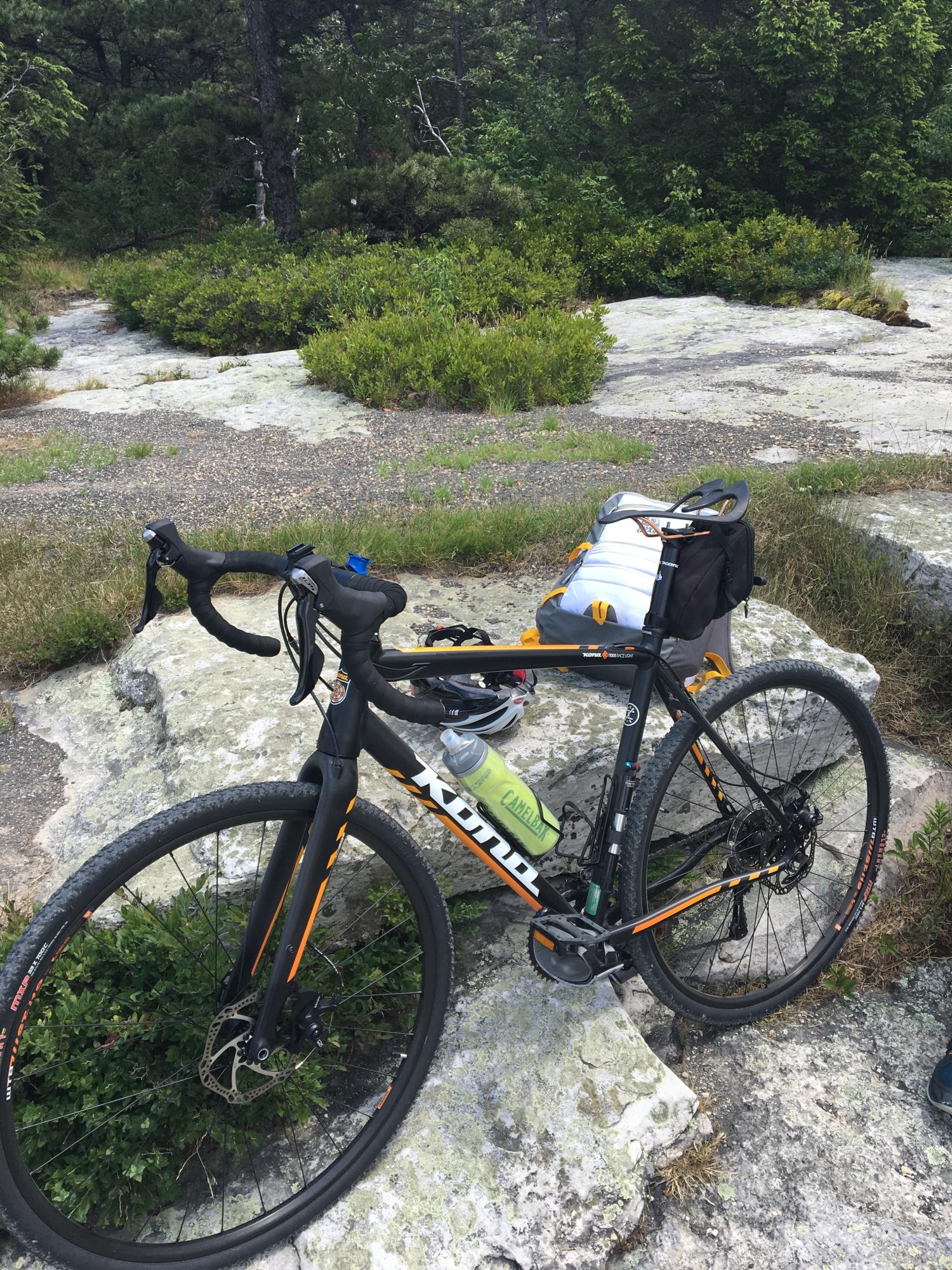 2016 Kona Jake the snake Black and Orange