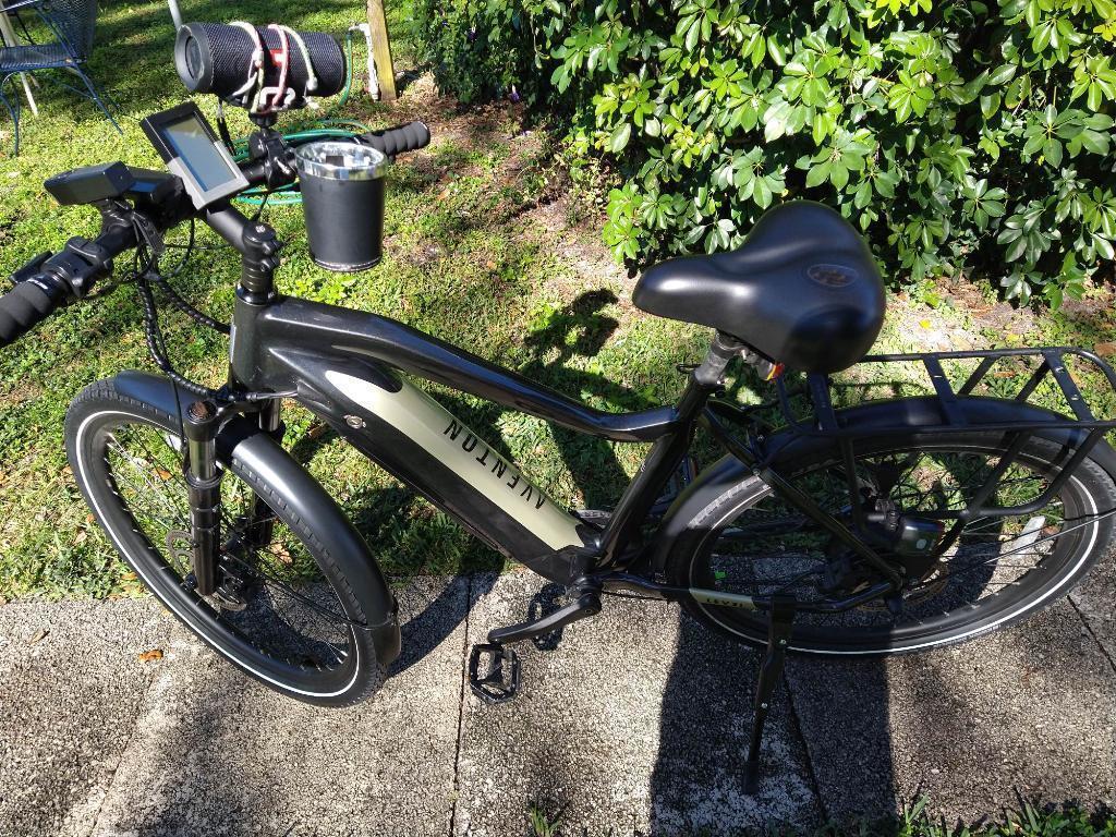 2021 Aventón Level Commuter Black
