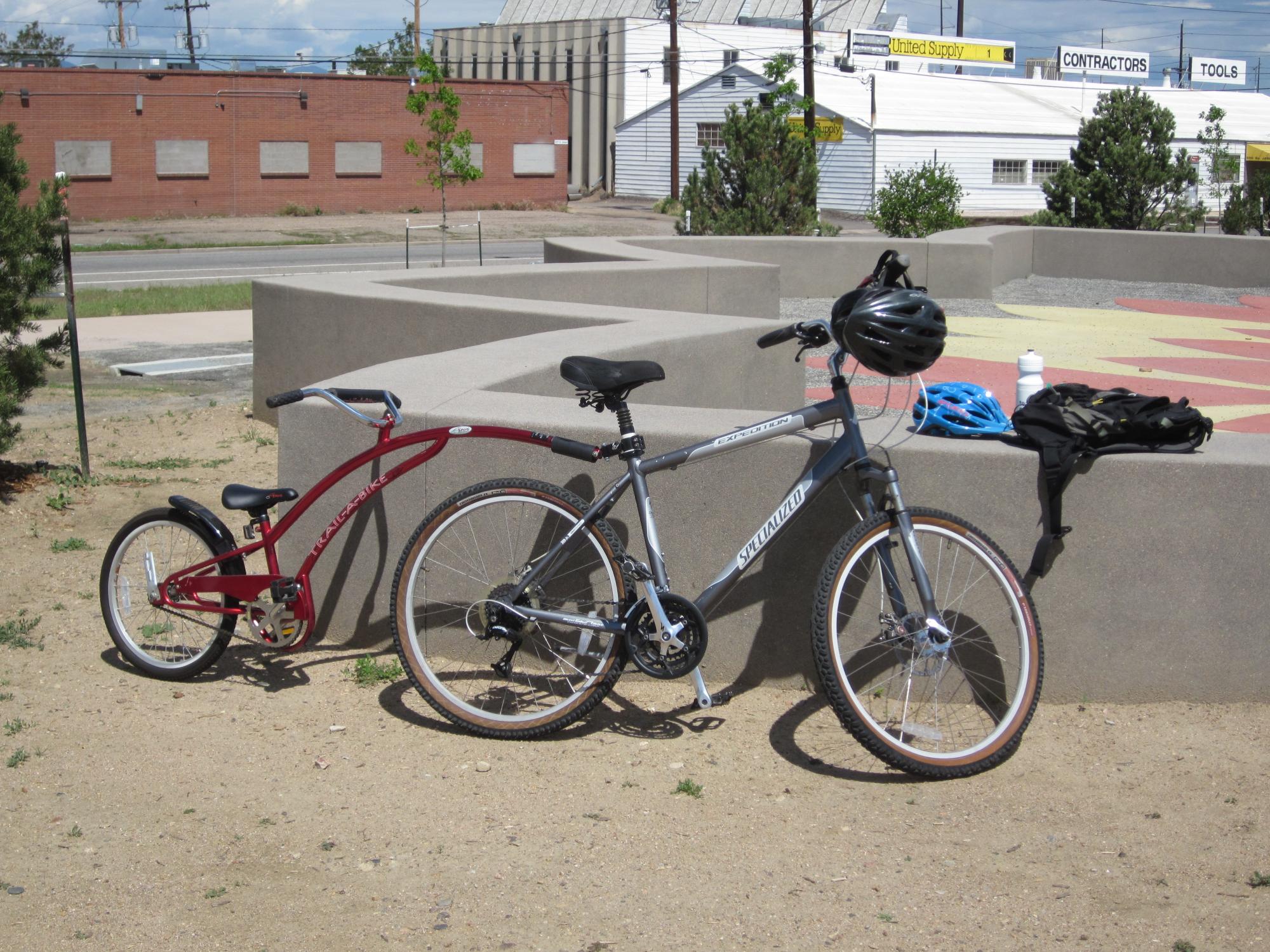 Specialized Expedition Silver or Gray