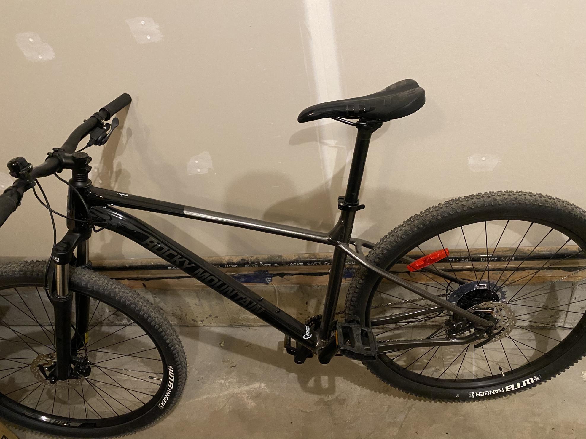 2021 Rocky Mountain Bicycles Fusion 10 Black