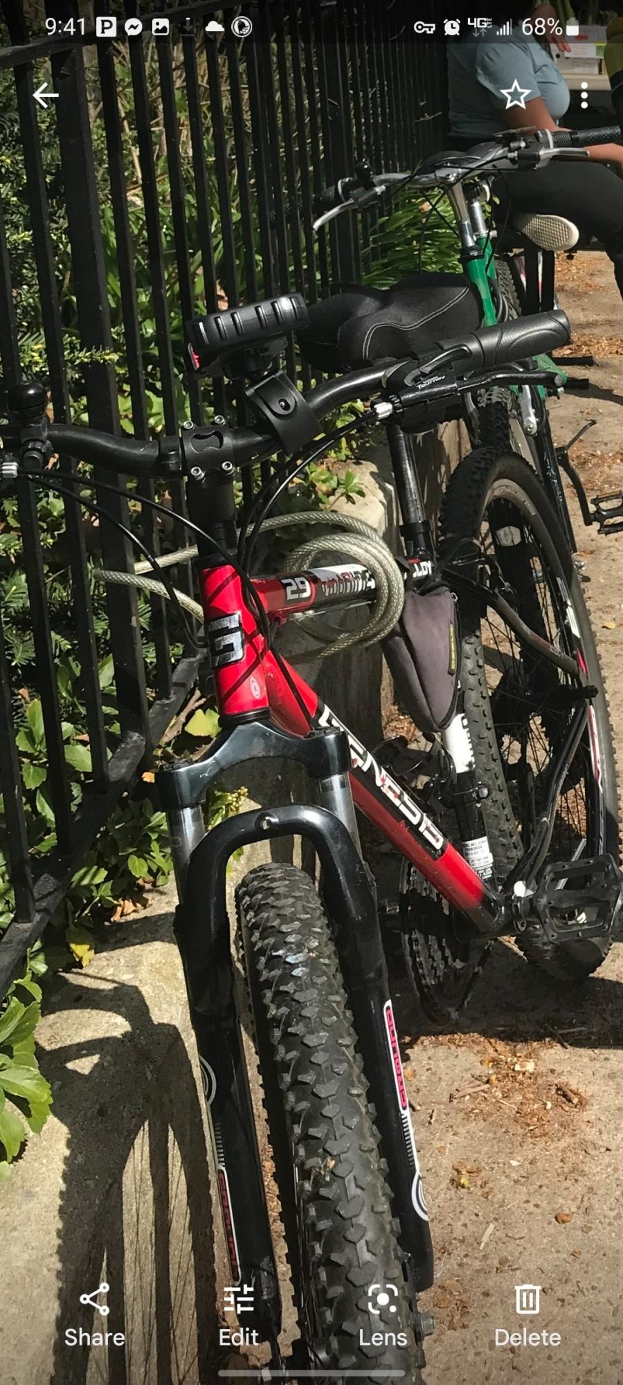 Genesis Genesis Twonine 29 Red, Black, and White