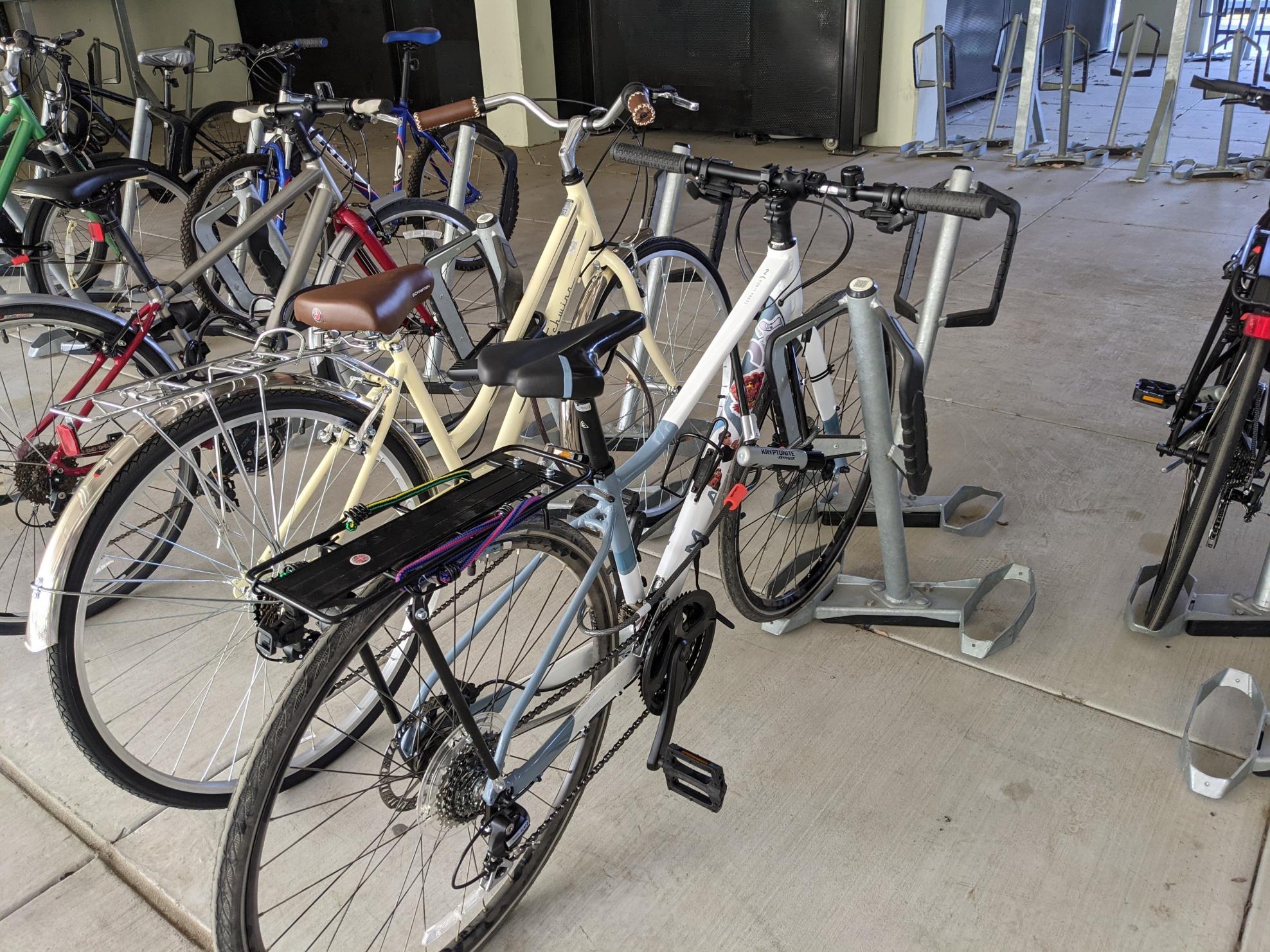 2021 Marin Bikes Terra Linda 2 White and Blue
