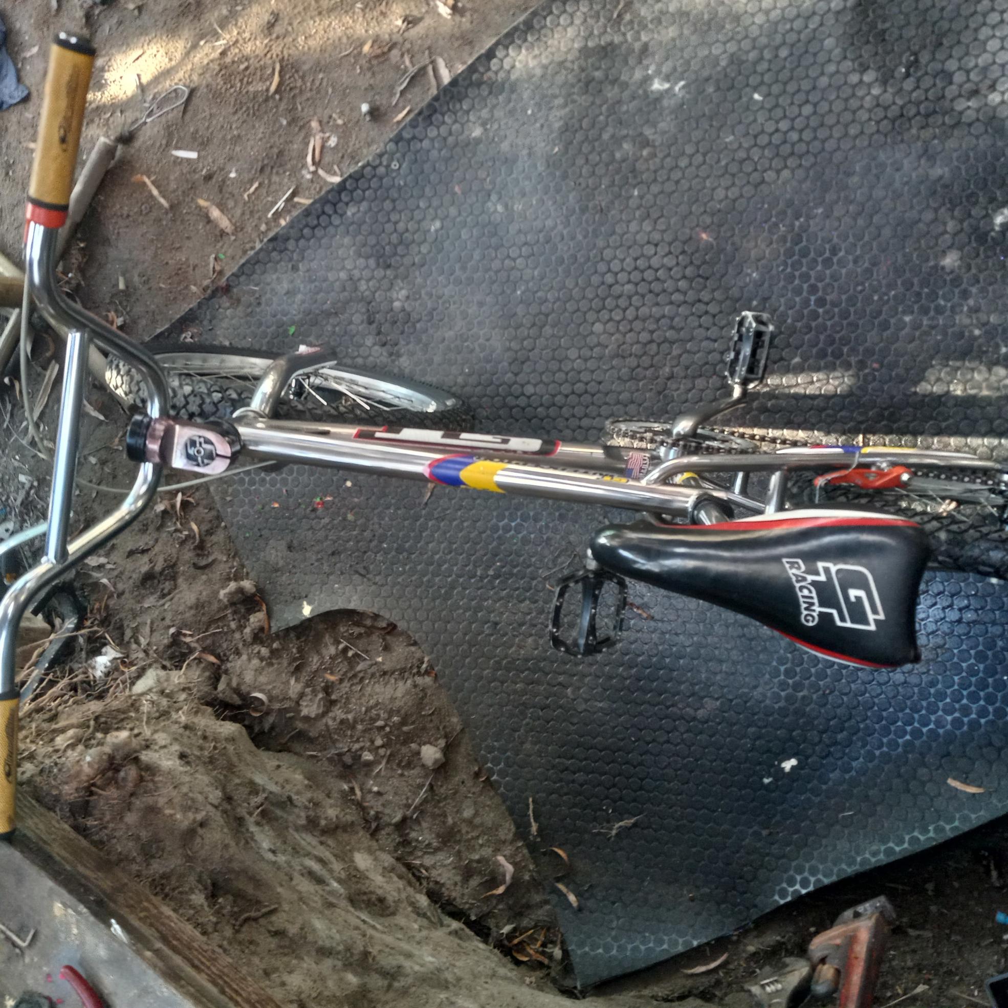 GT Bicycles Interceptor Silver, gray or bare metal