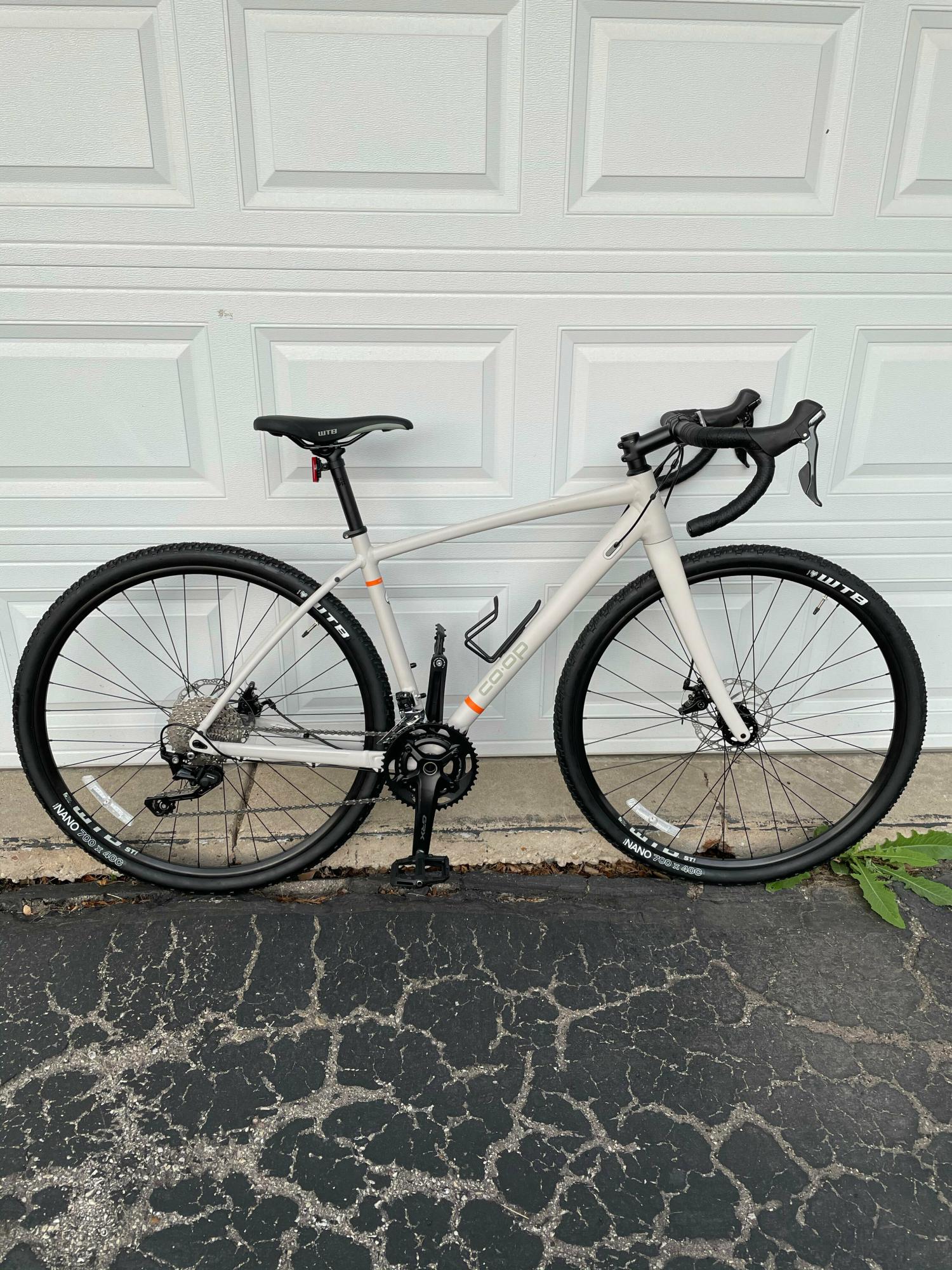 2021 REI Co-op Adv 2.2 White