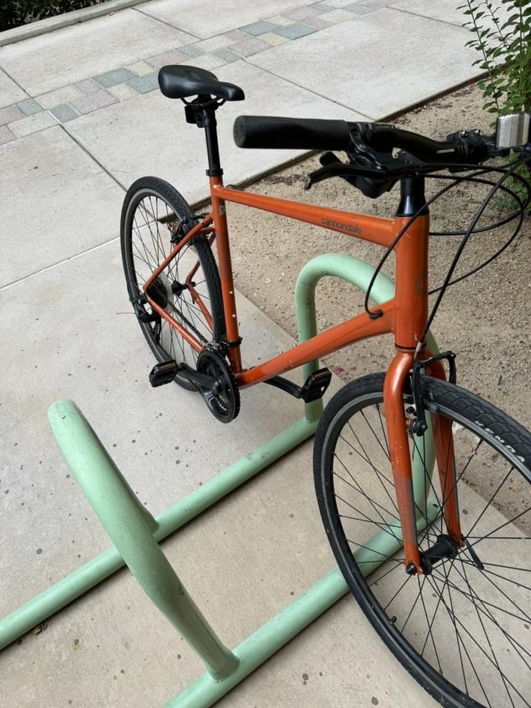 2022 Cannondale Quick Six Orange