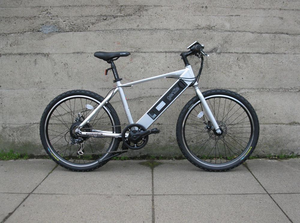 2015 Unknown Genze Silver or Gray