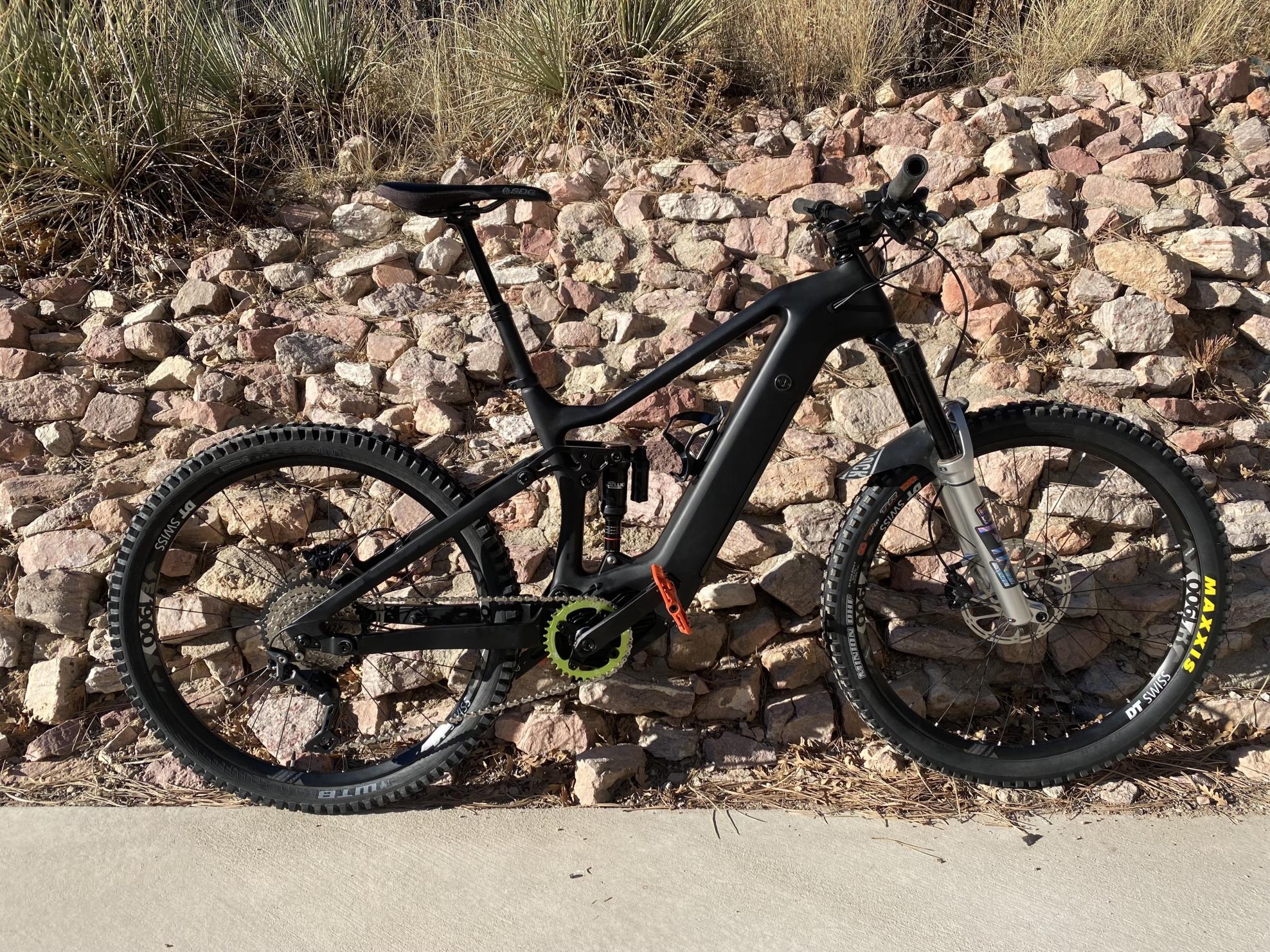 2021 LightCarbon LCES004 Black