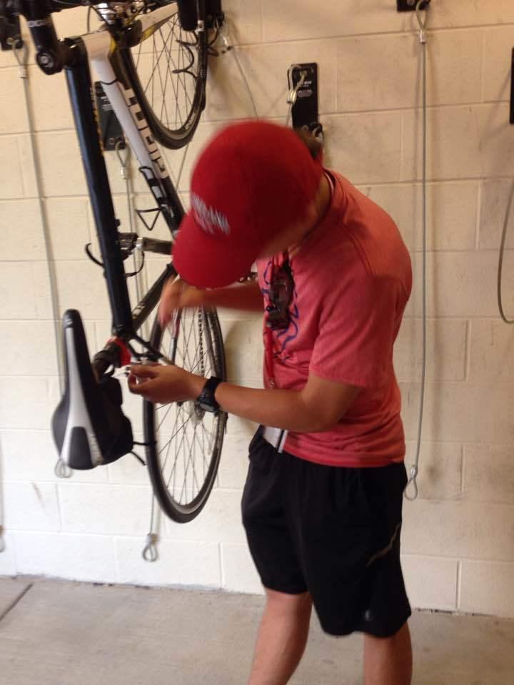 2015 Giant Defy 5 Black, White, and Yellow or Gold