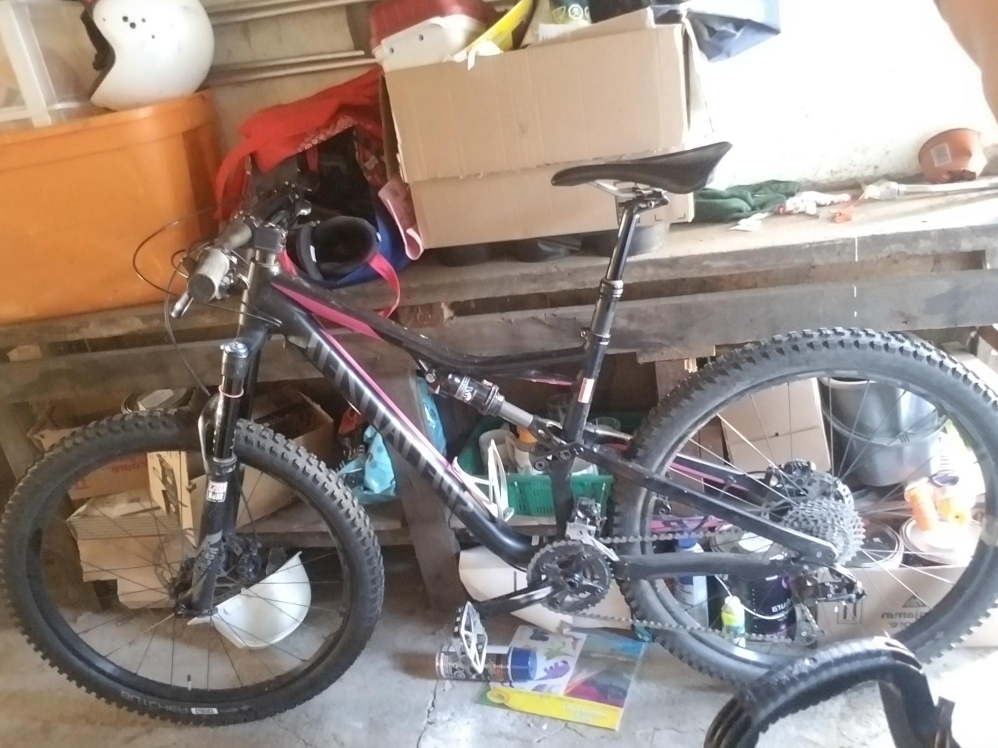 2016 Specialized Black and Pink