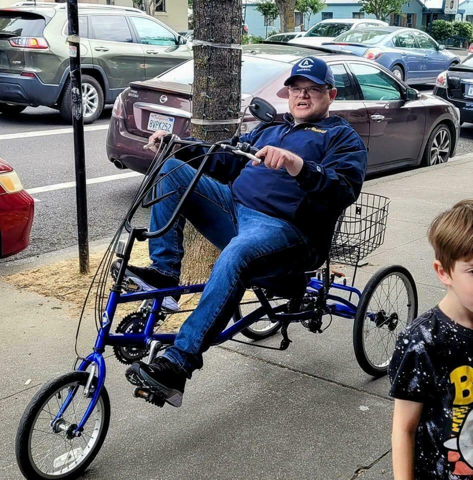 Sun EZ Tri Classic cargo tricycle (rear storage) Blue