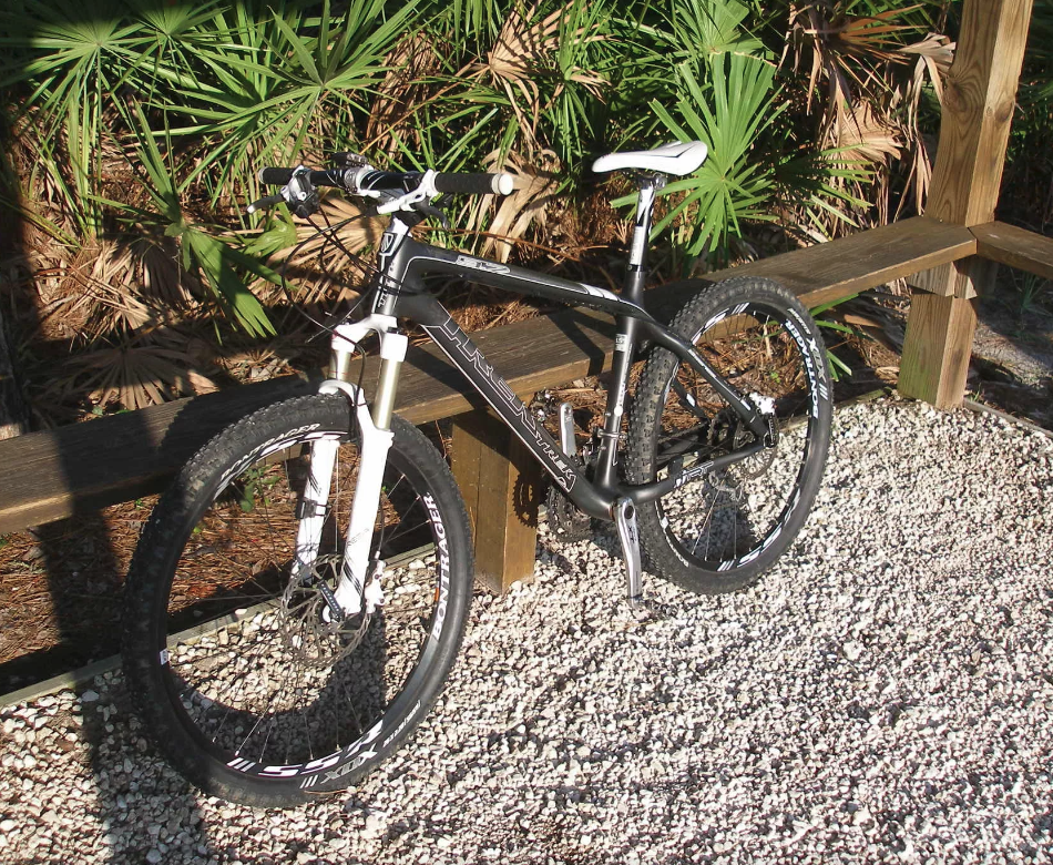 2010 Trek XC 9.7 Black and White