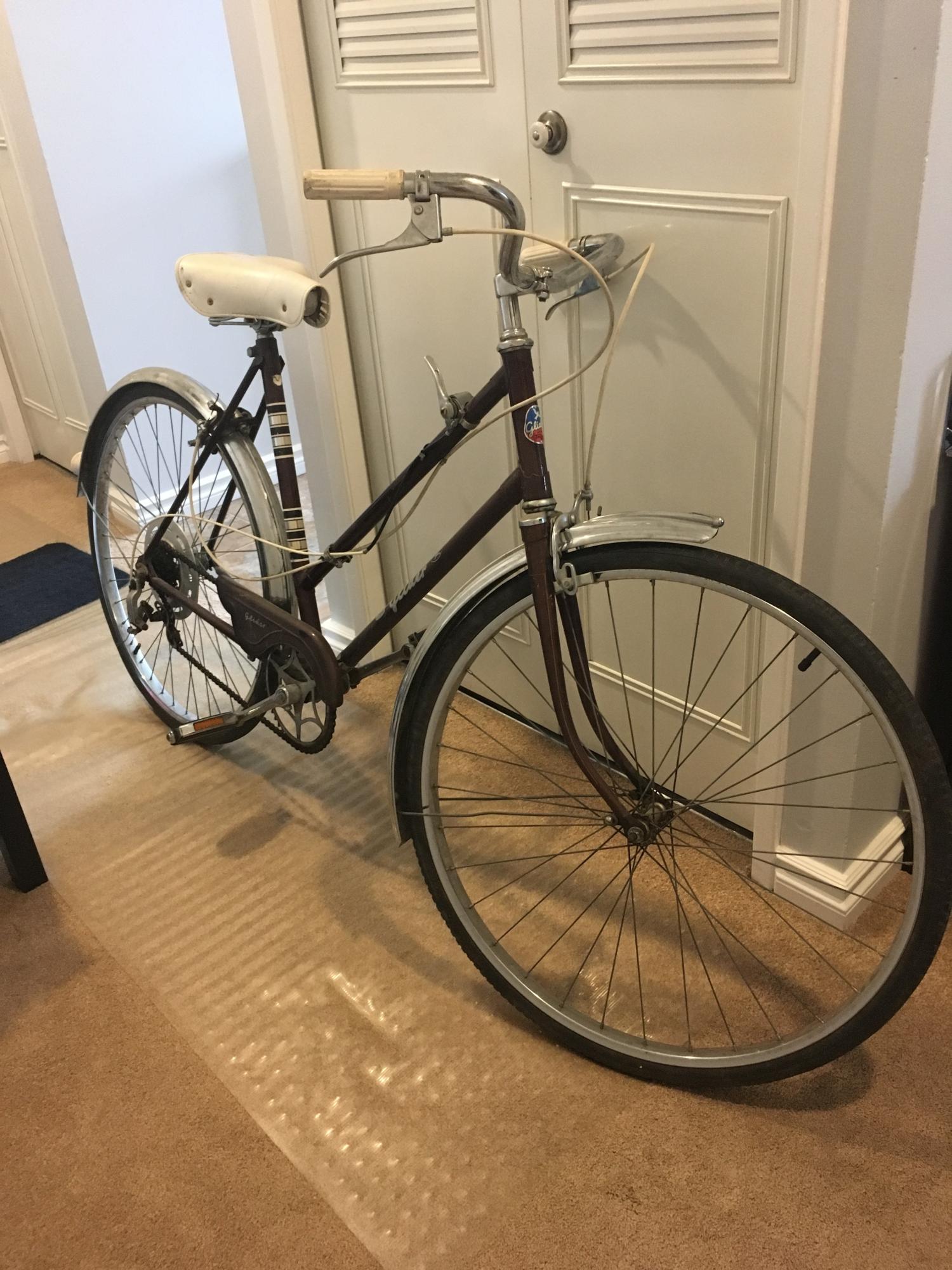 1972 Eaton's: Made in England Truline Glider Brown