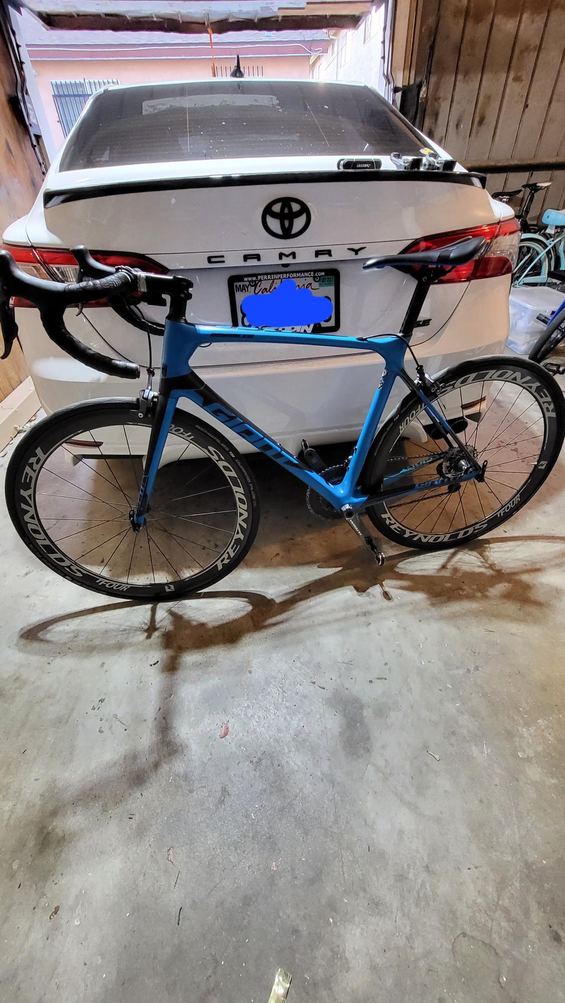 2018 Giant Tcr Advanced Blue and Black