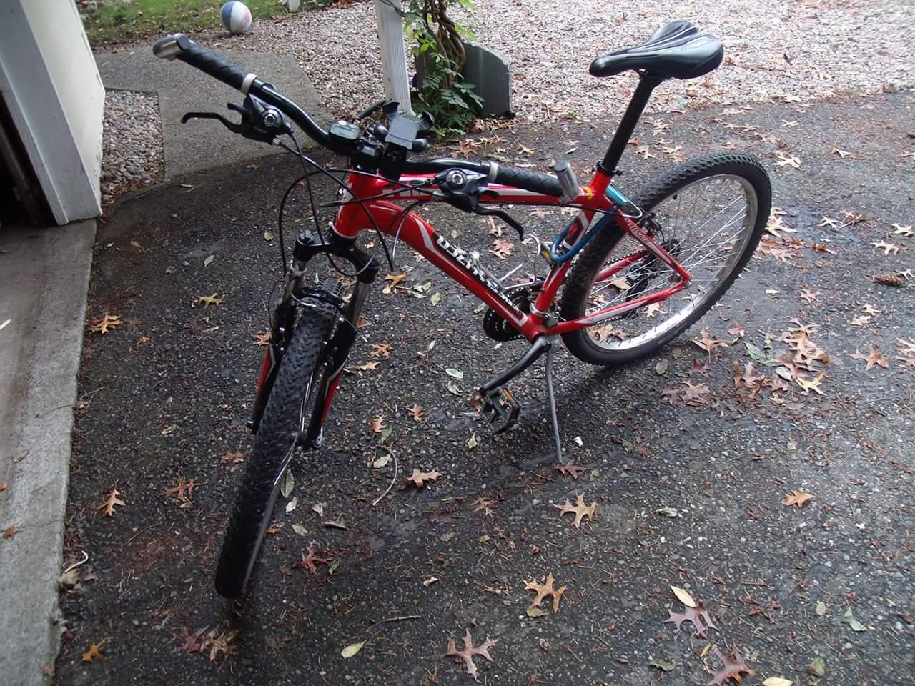 2012 Specialized Rockhopper Red