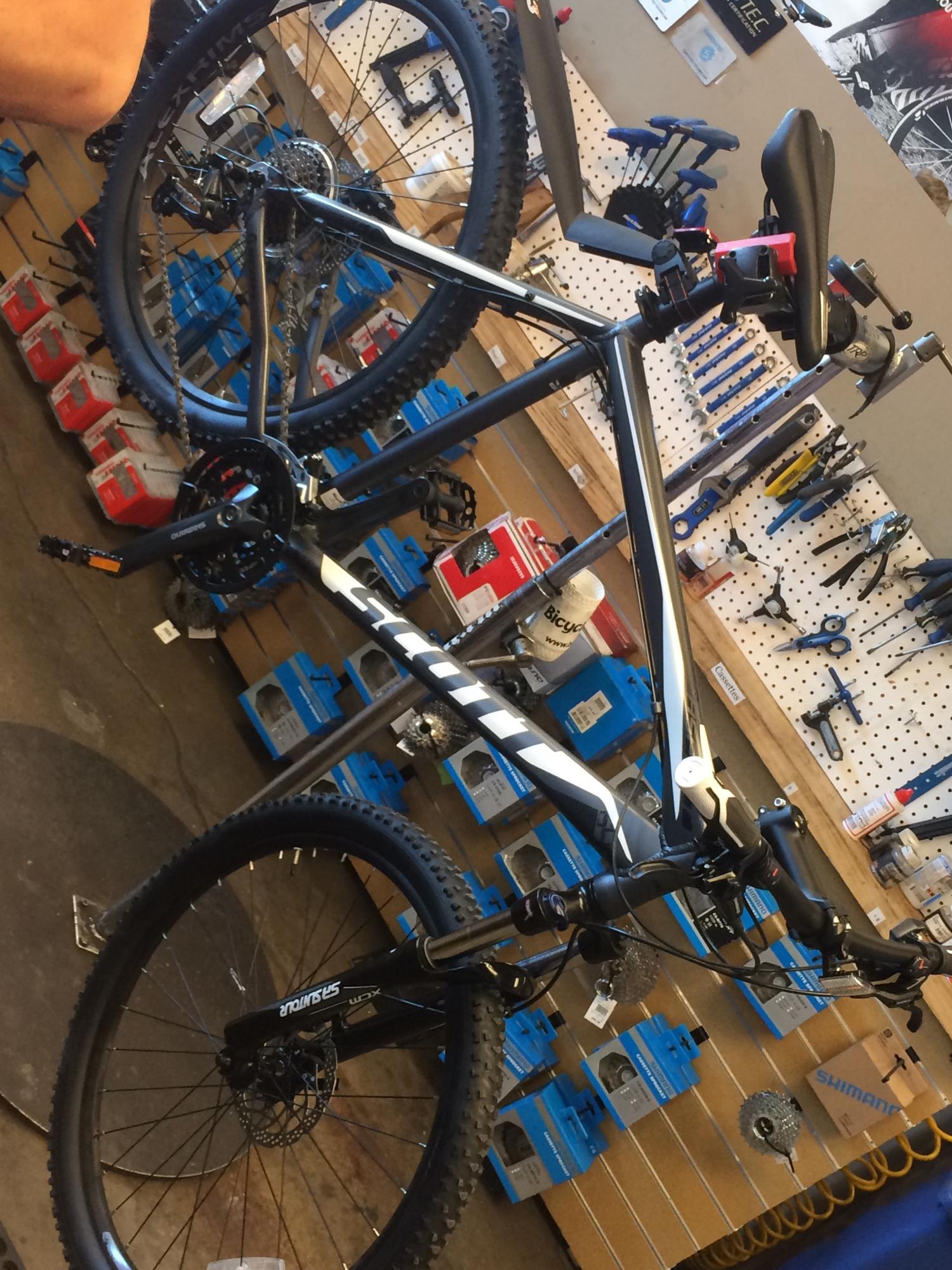 2013 SCOTT Aspect 640  Black and White