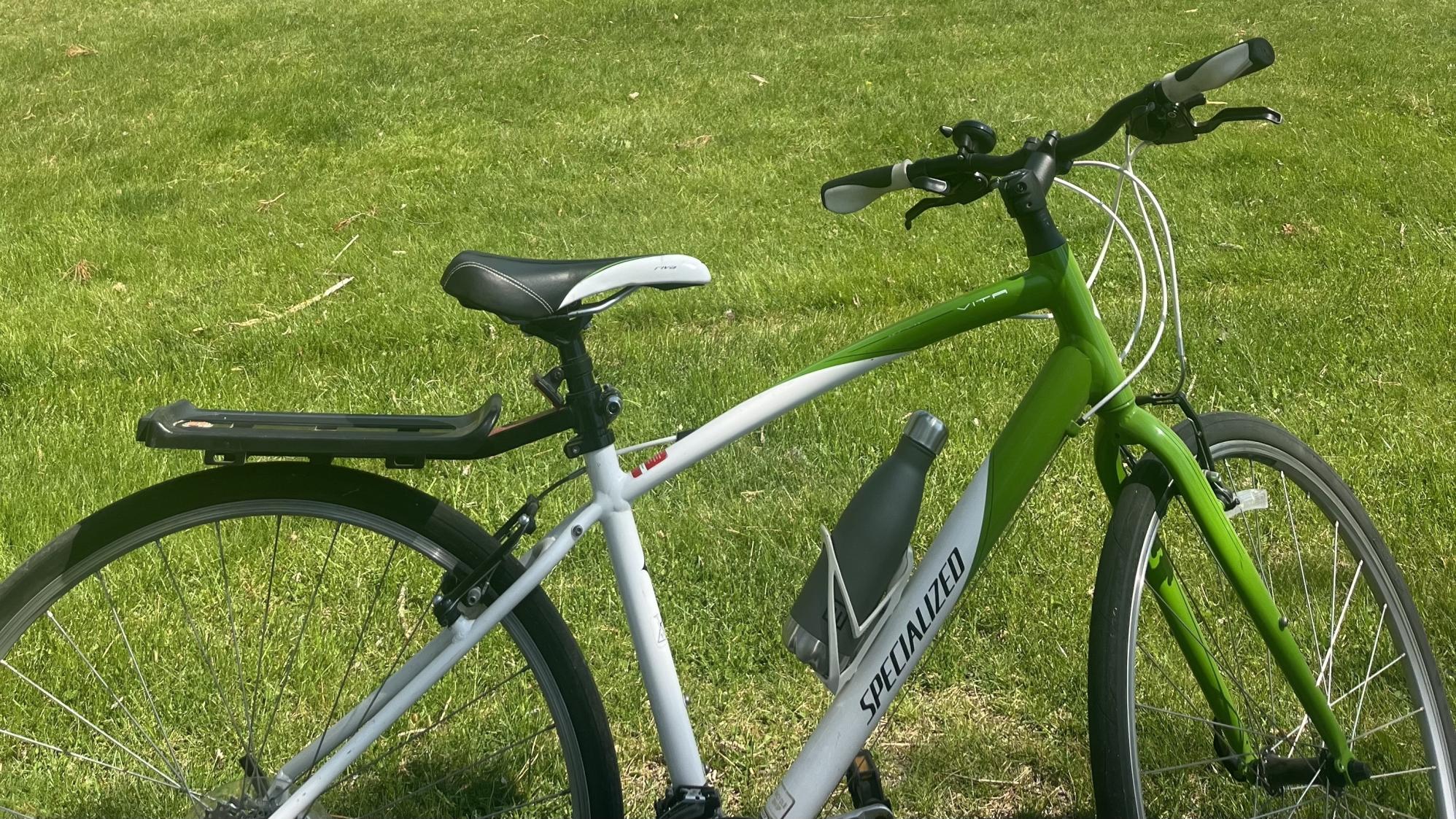 Specialized Vita Green and White