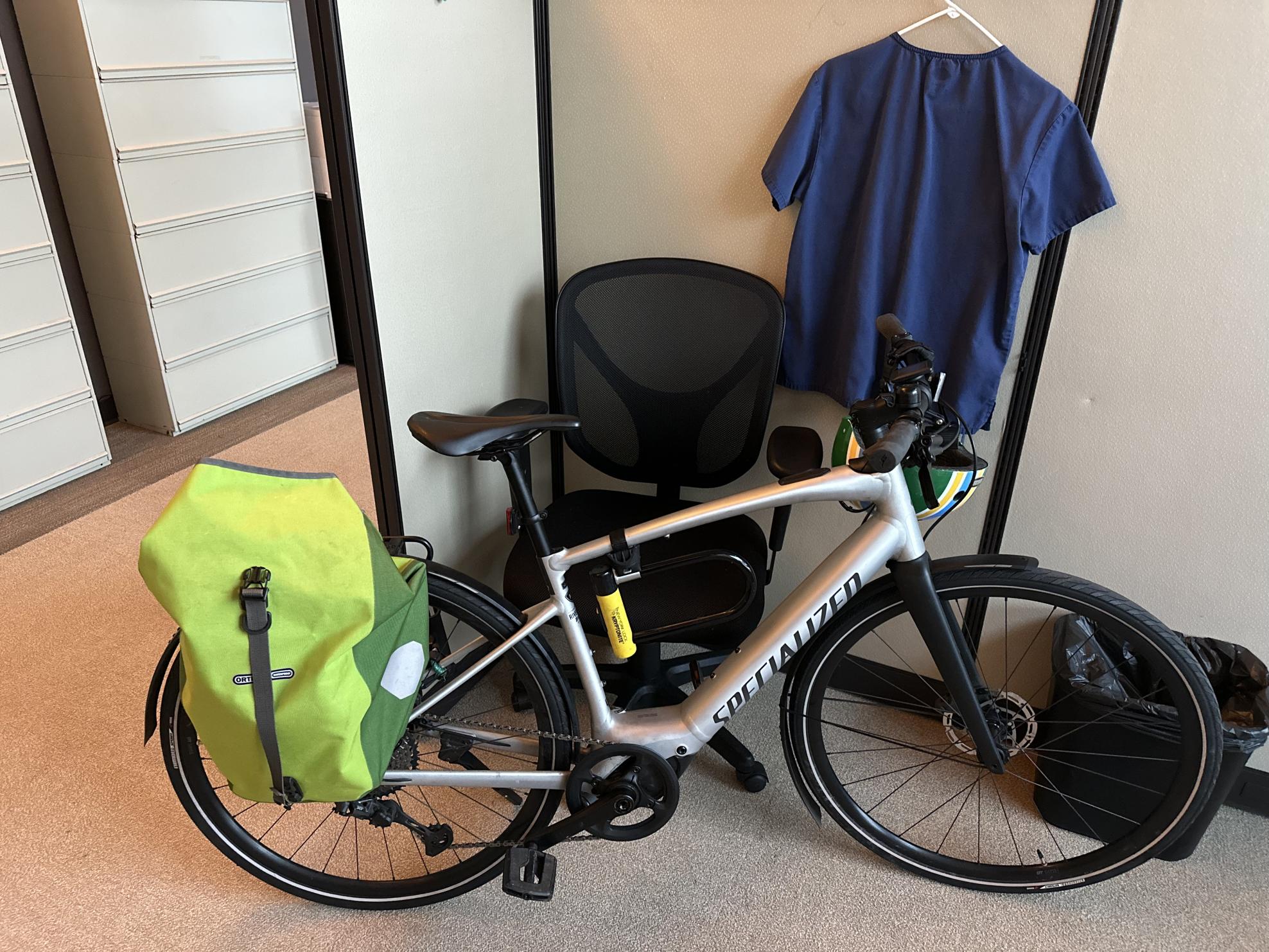 2021 Specialized Turbo Vado SL 5.0 EQ Silver, gray or bare metal