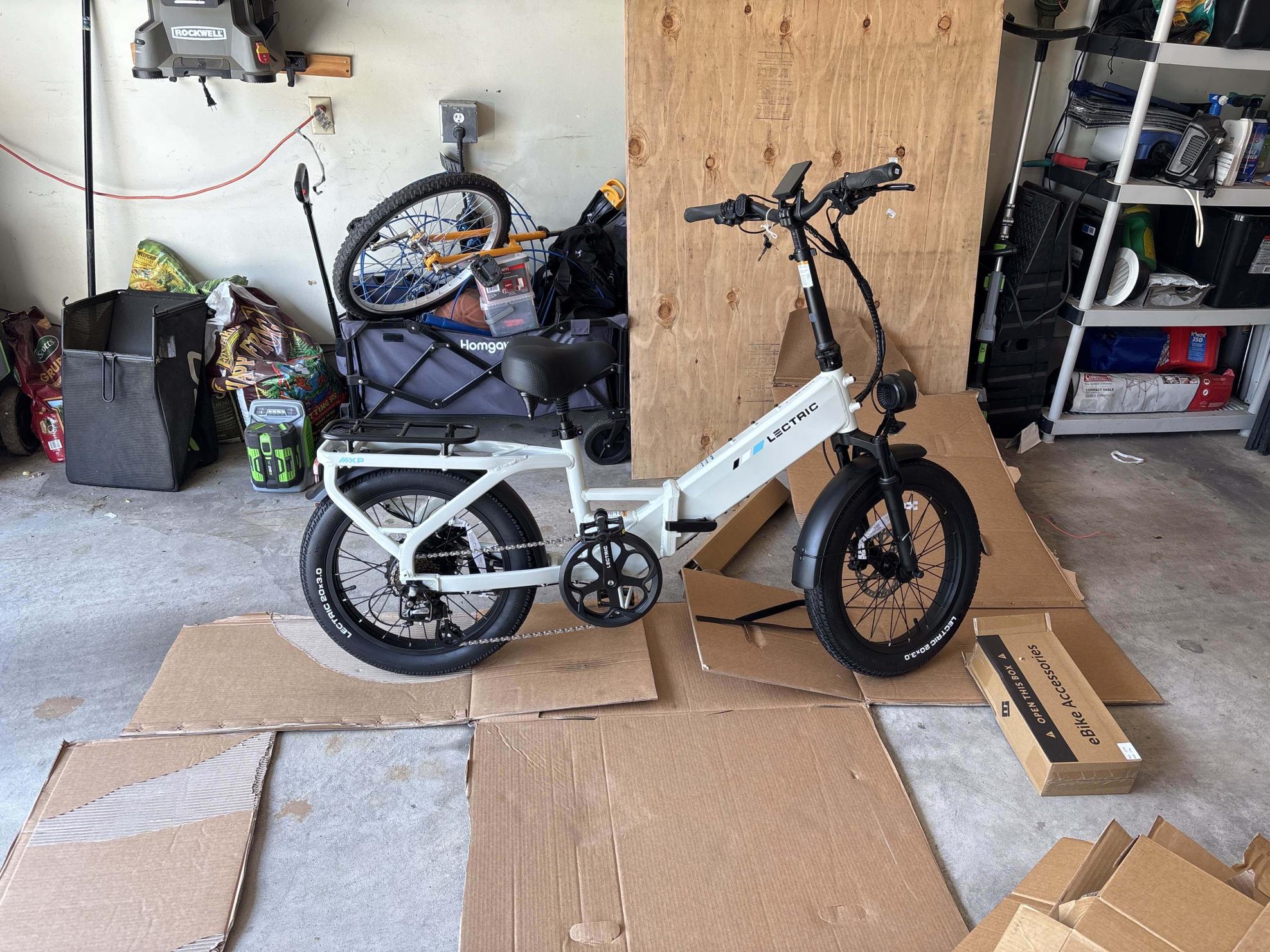 2025 Lectric eBikes XP4 step through White