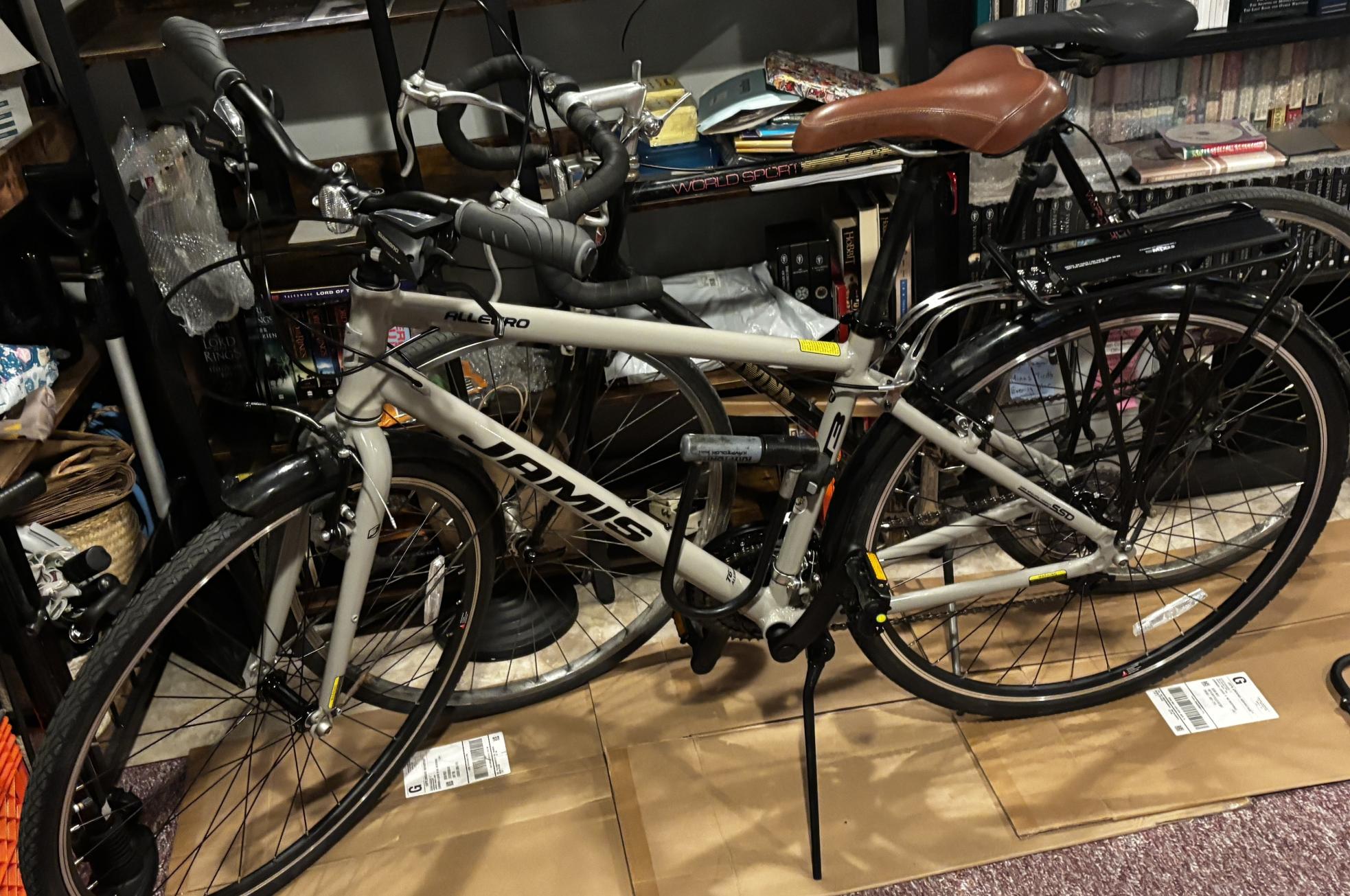 2026 Jamis Allegro A3 17 Silver, gray or bare metal