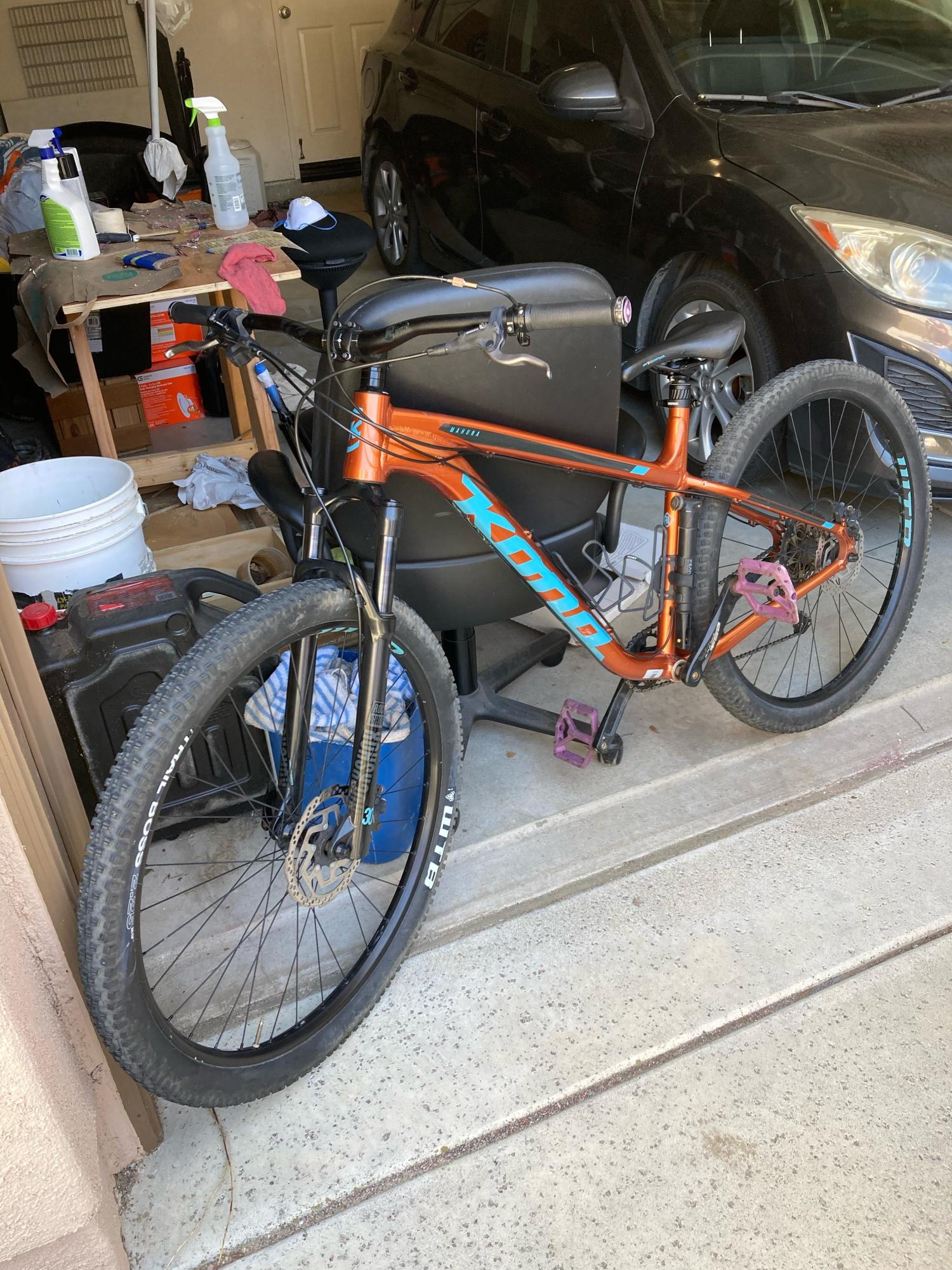 2020 Kona Mahuna Orange and Blue