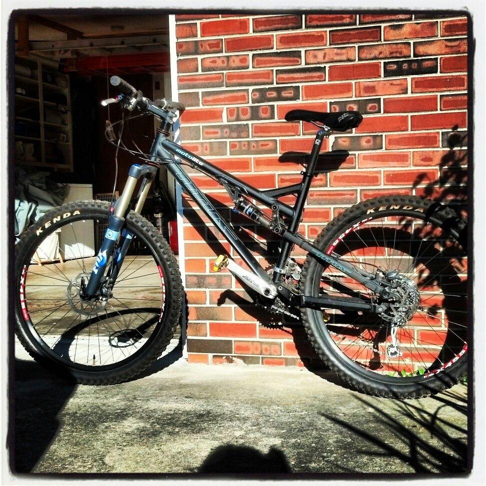 2009 Titus Motolite Black