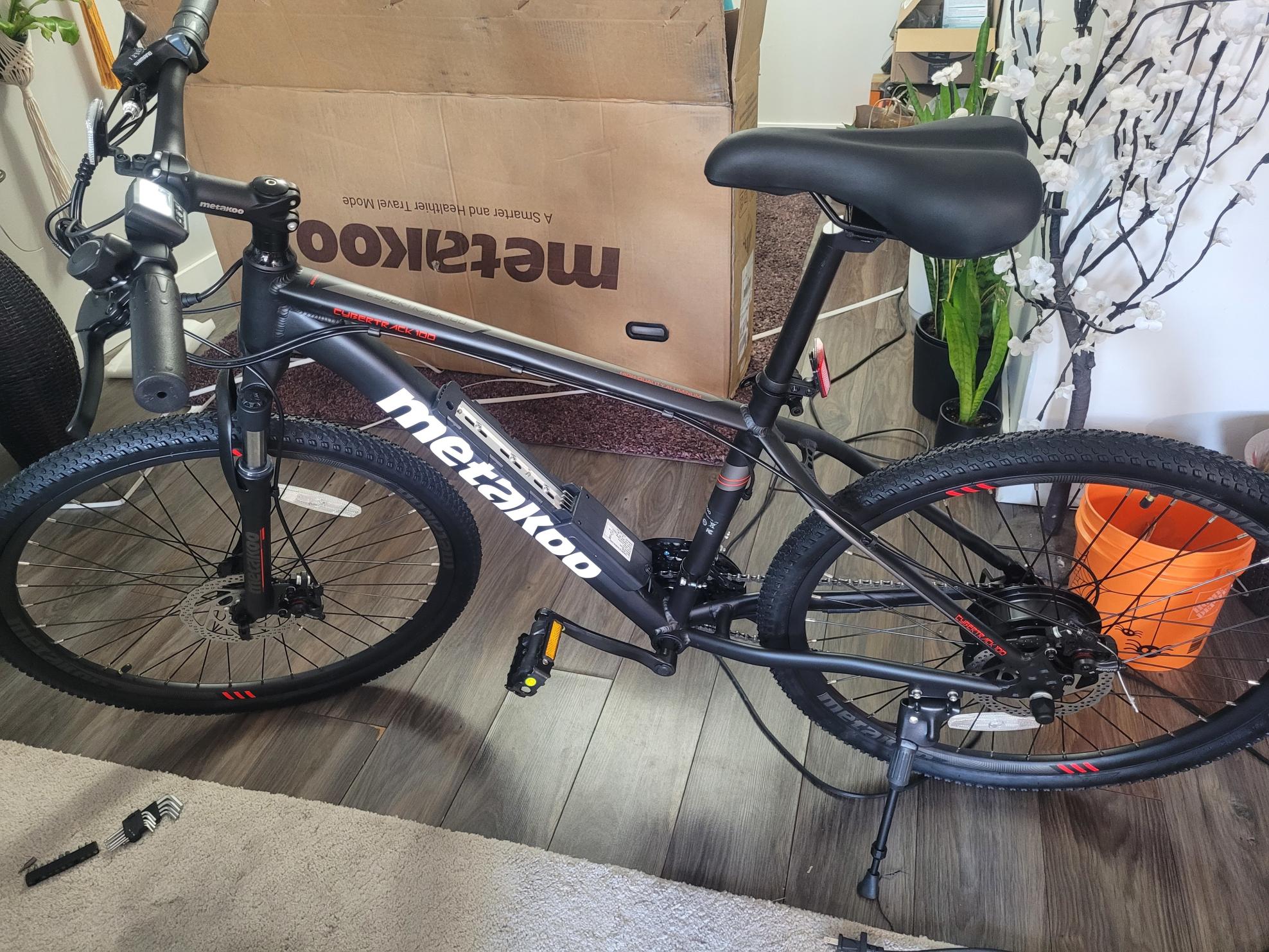 2022 Metakoo Cybertrack 100 Electric Bike Cybertrack 100 with Black/White Stickers Black and Stic...