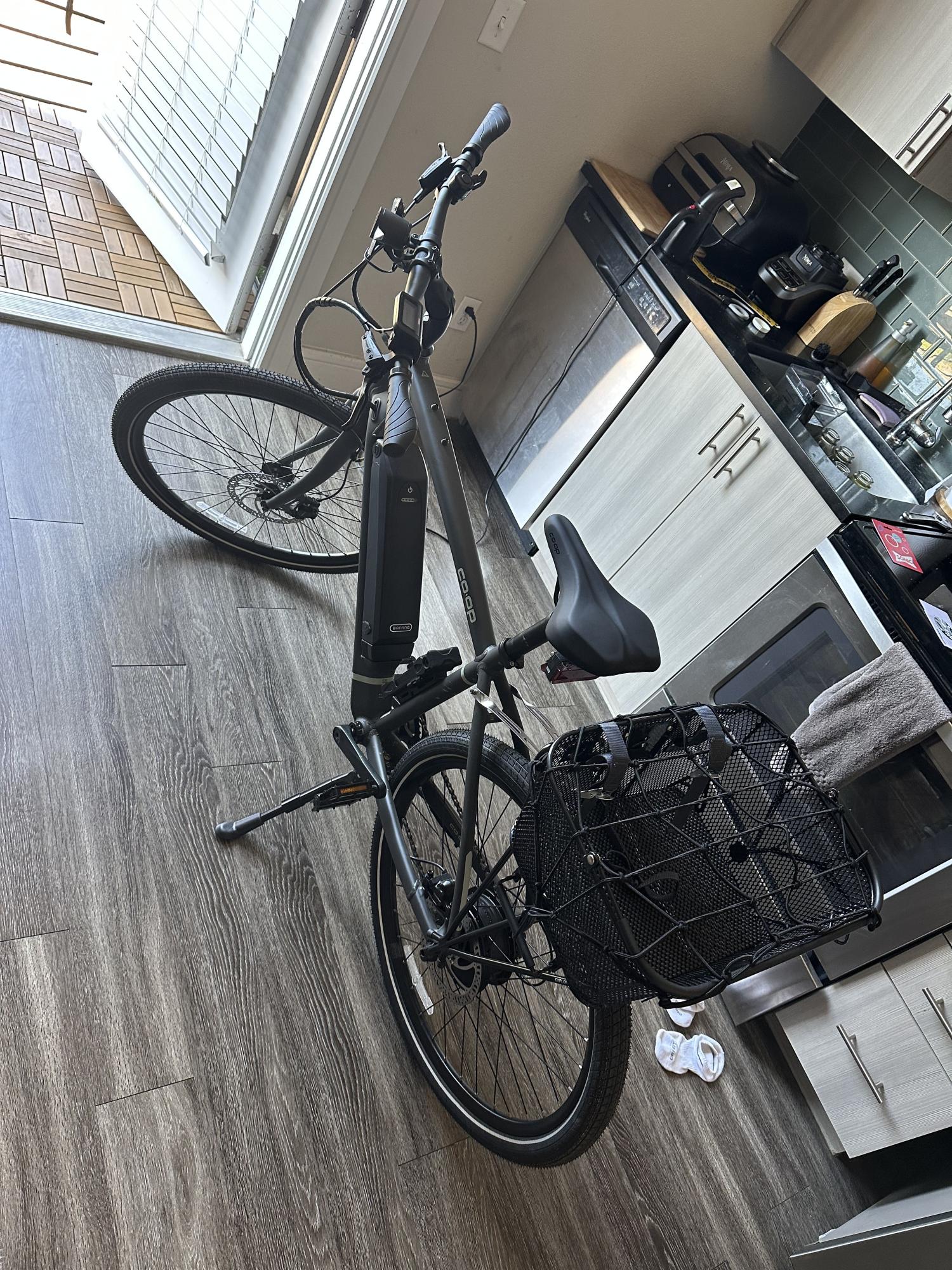 2022 REI Silver, gray or bare metal