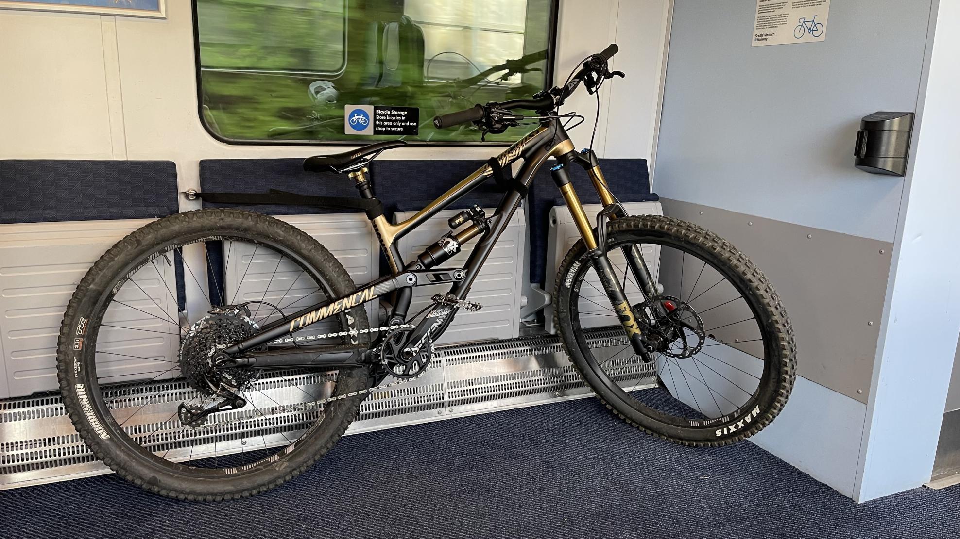 2020 Commencal Bikes Clash Black and Yellow or Gold