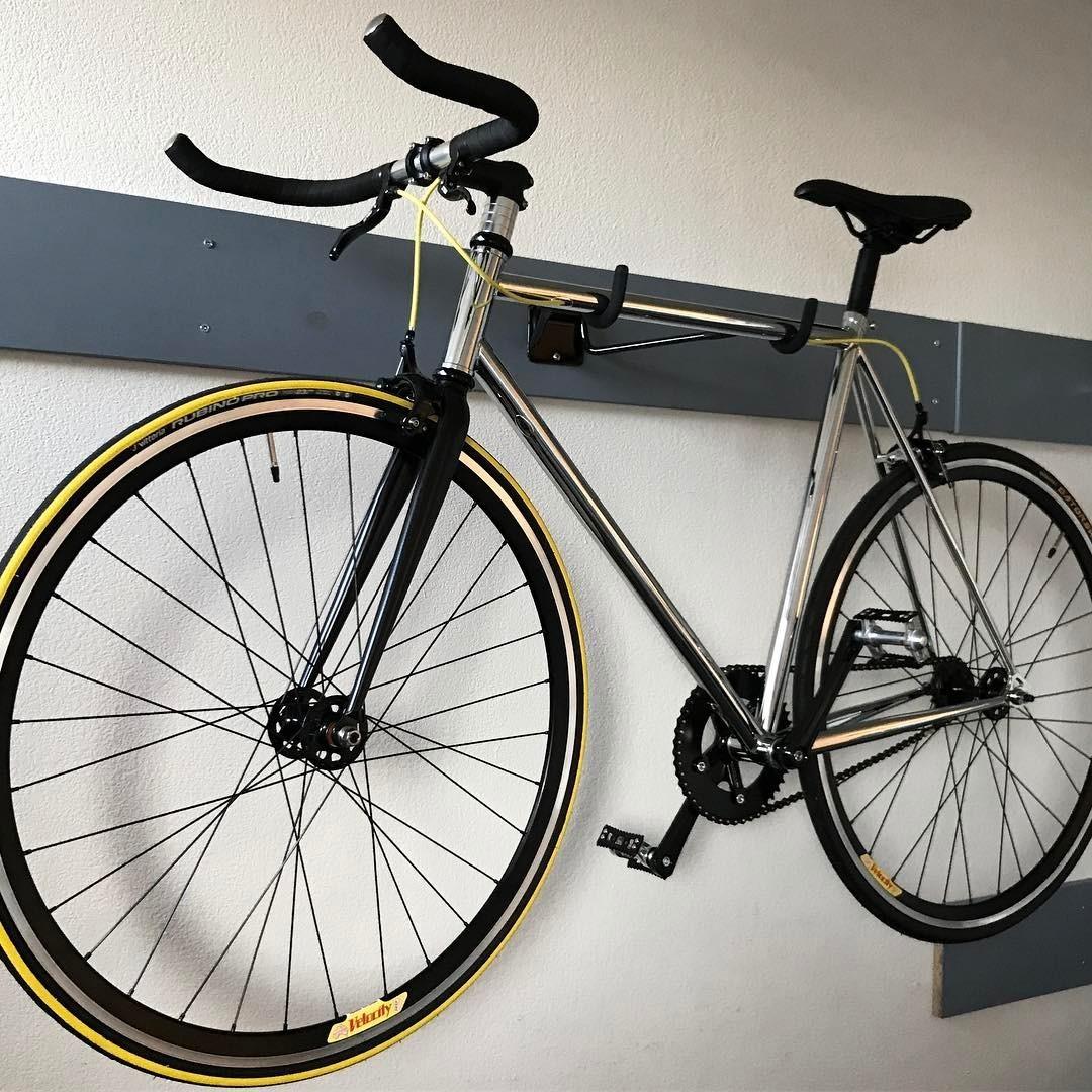 2017 Mission Bicycles Silver or Gray and Black