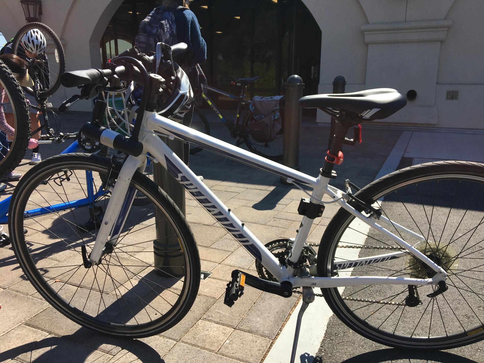 2015 Specialized Vlta White and Blue