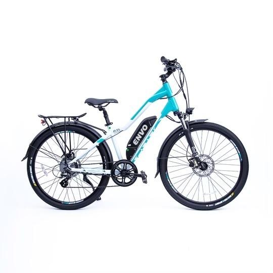 2021 Envo D35 White and Teal