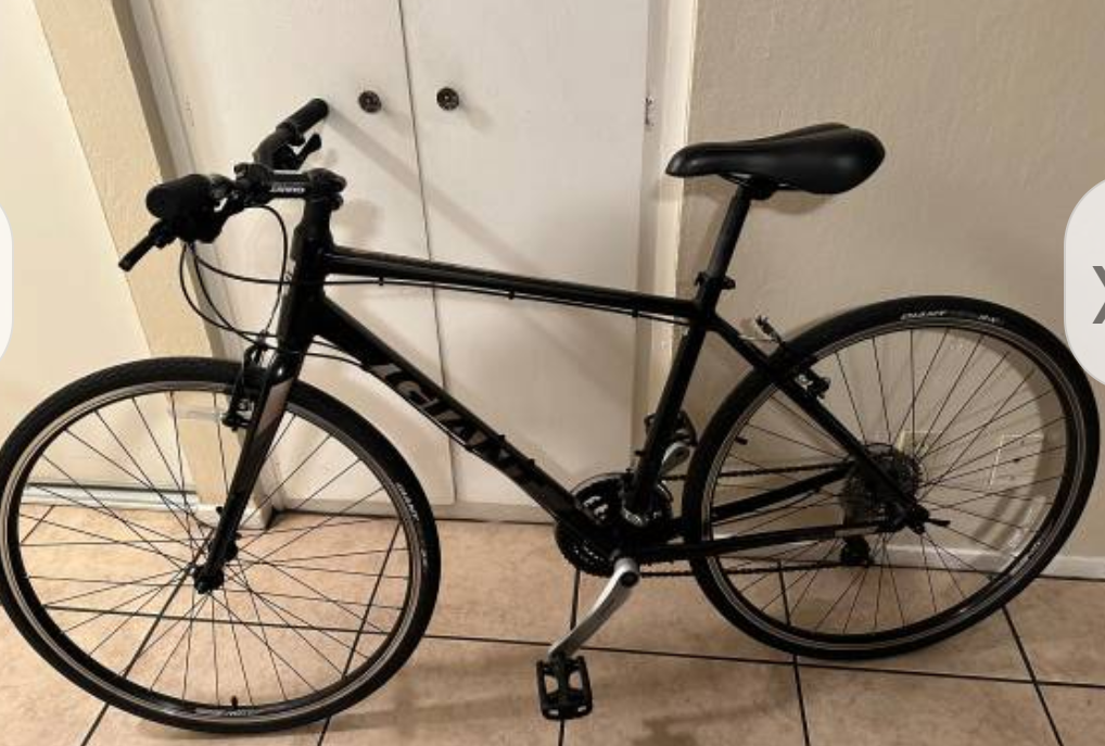 2022 Giant escape Black