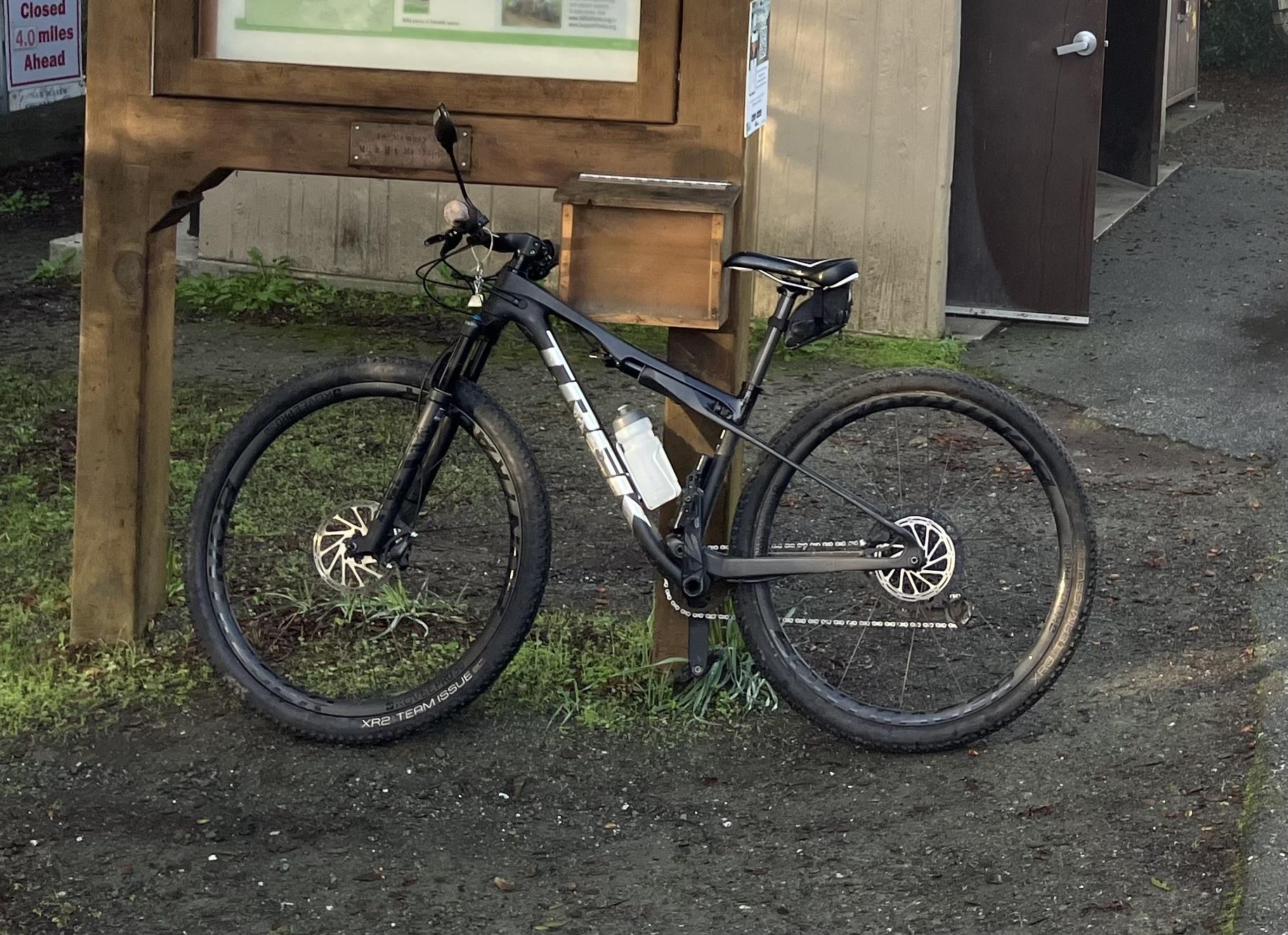 2021 Trek Supercaliber 9.8 GX S Black