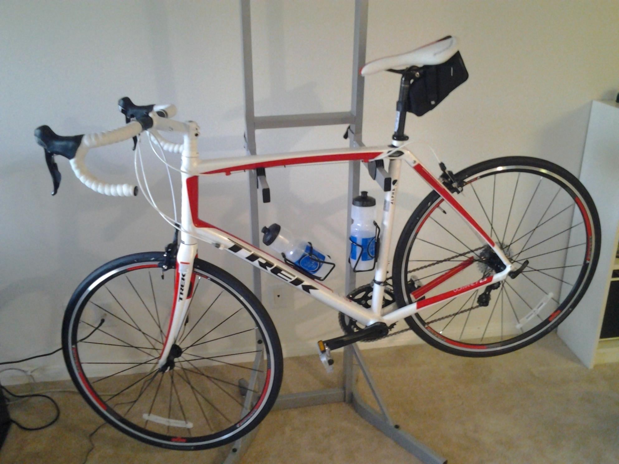 2013 Trek Domane 2.3 White and Red
