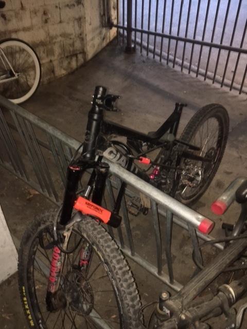 2009 Giant Reign X2 Black