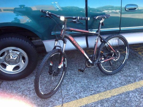 2012 Trek 4300 Disc  Black
