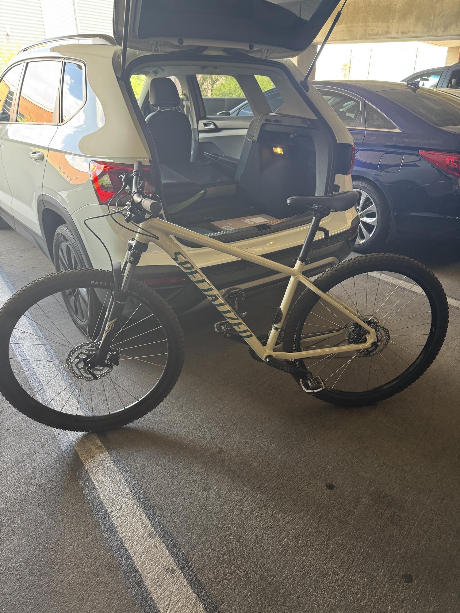 2023 Specialized Rockhopper Sport 29 White and Blue