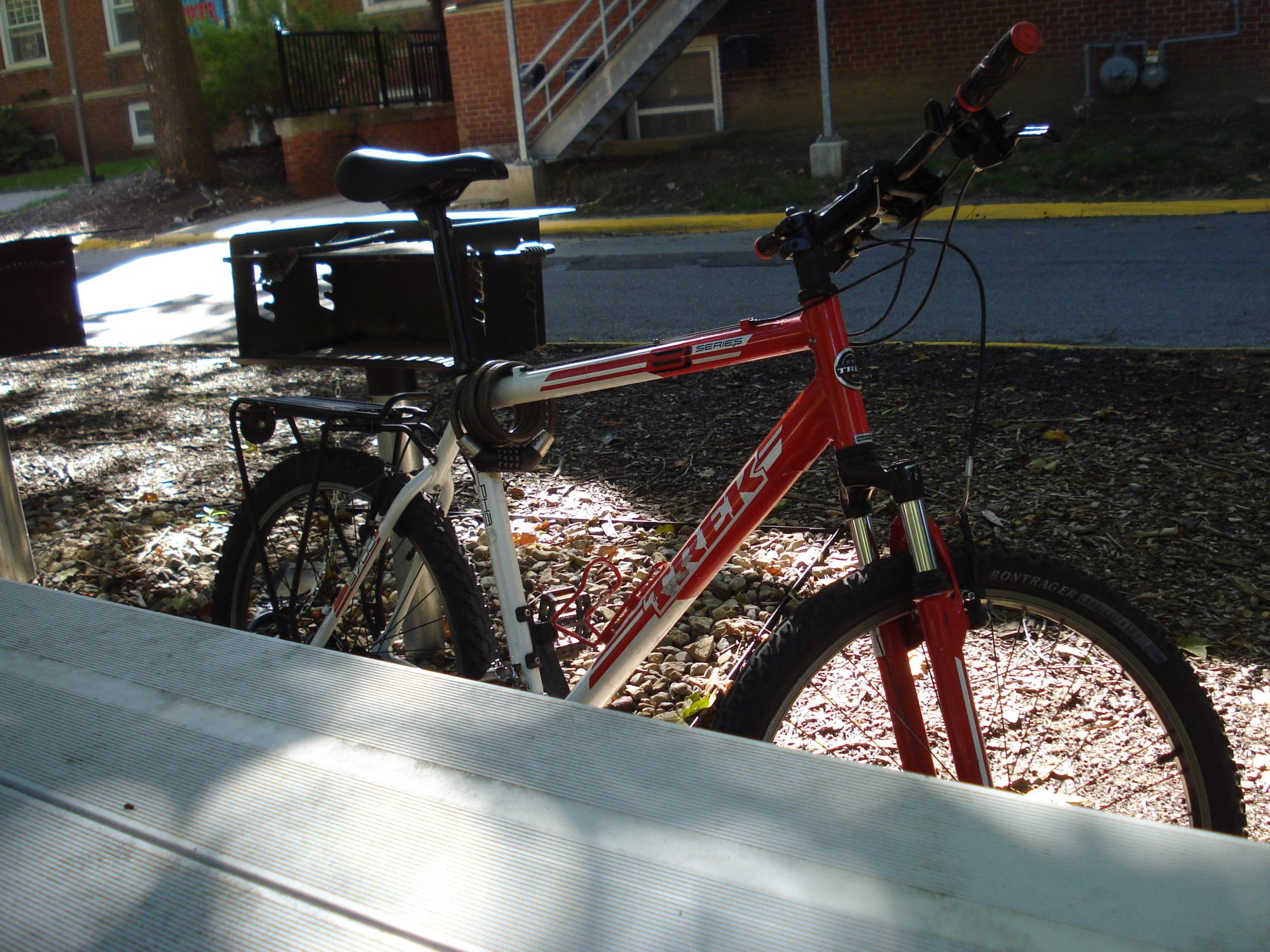 2008 Trek 3700 Red and White