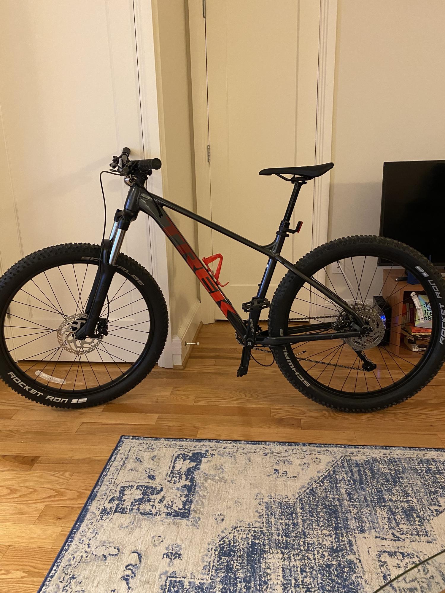 2021 Trek Roscoe 6 Black
