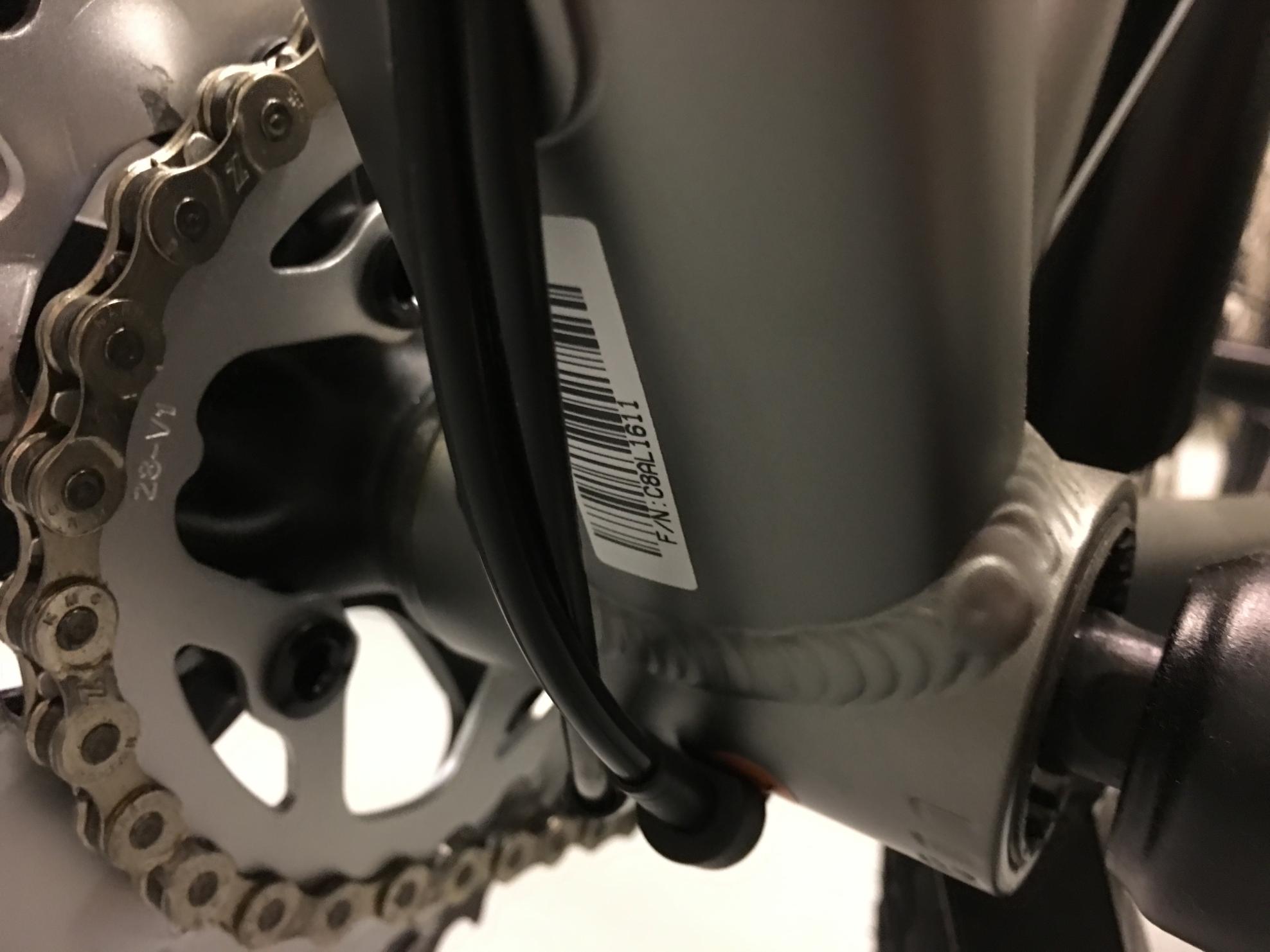 2016 Giant 16 Giant Escape City Lrg Gry Silver or Gray