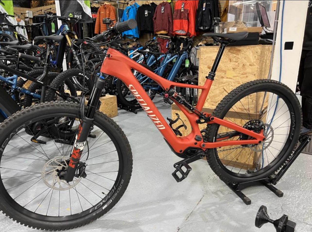 2021 Specialized Levo SL Expert Carbon Red
