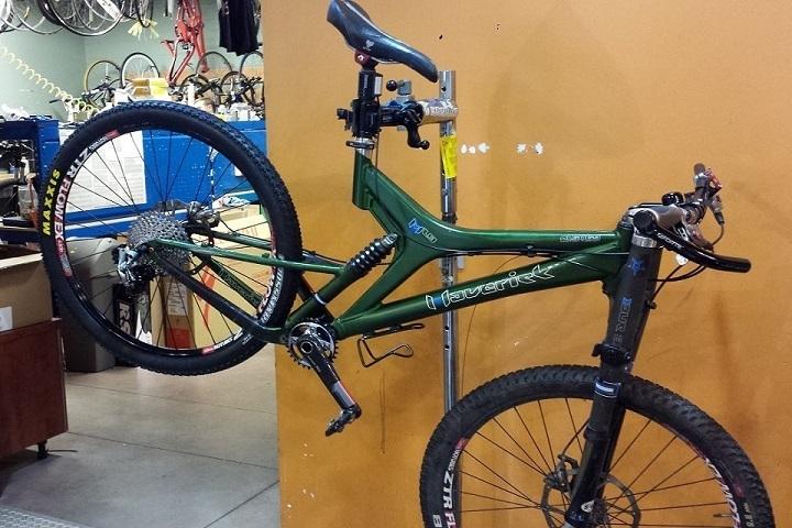 2005 Maverick ML8  Green