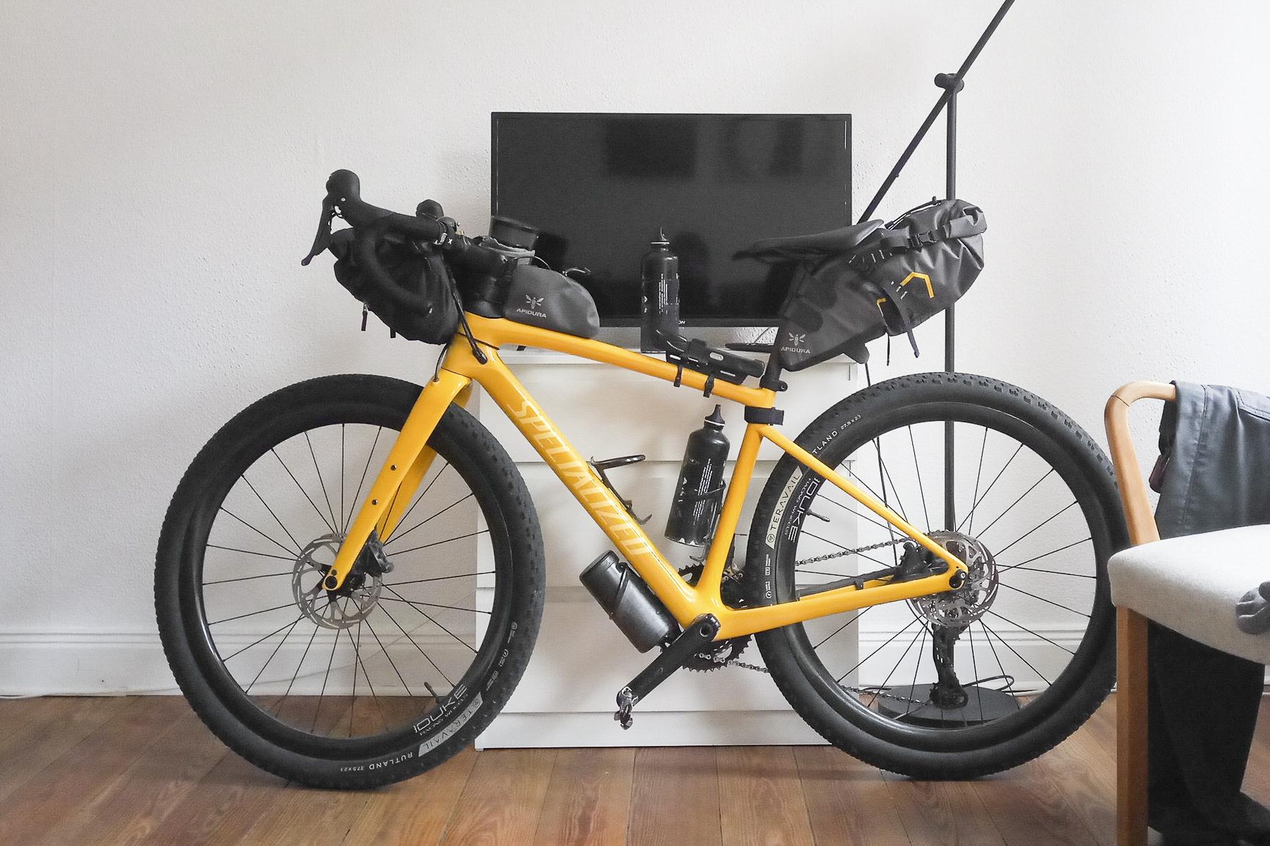 2021 Specialized Diverge Sport Carbon Yellow or Gold